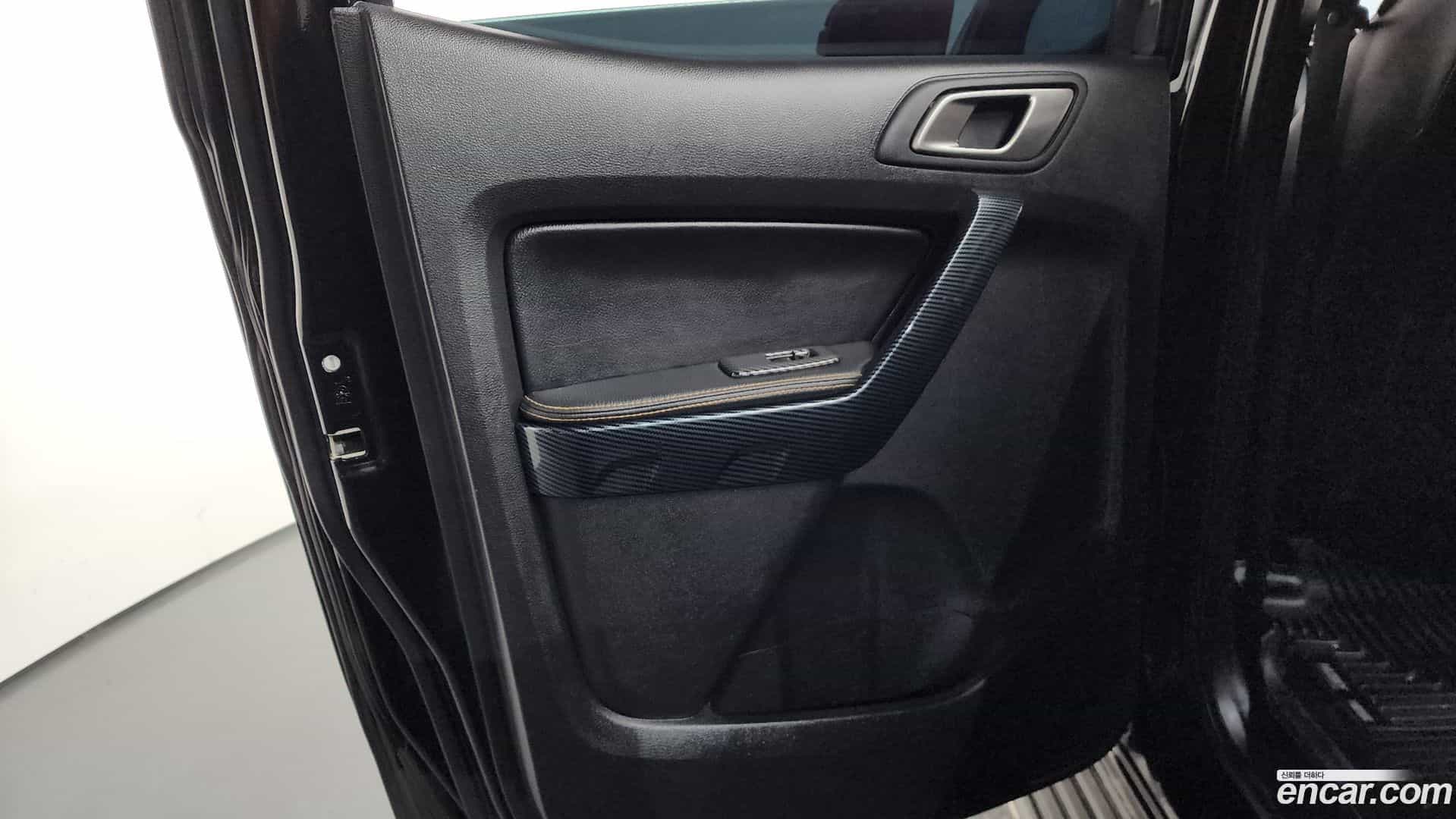 Ranger Ford 2021.3-INNER-035