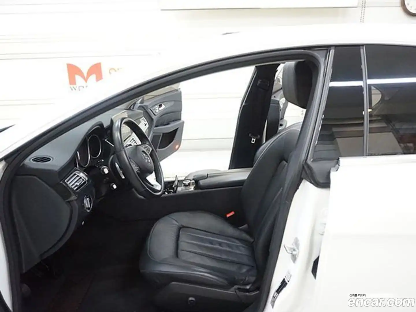 CLS-Class Mercedes-Benz 2017.2-OPTION-024