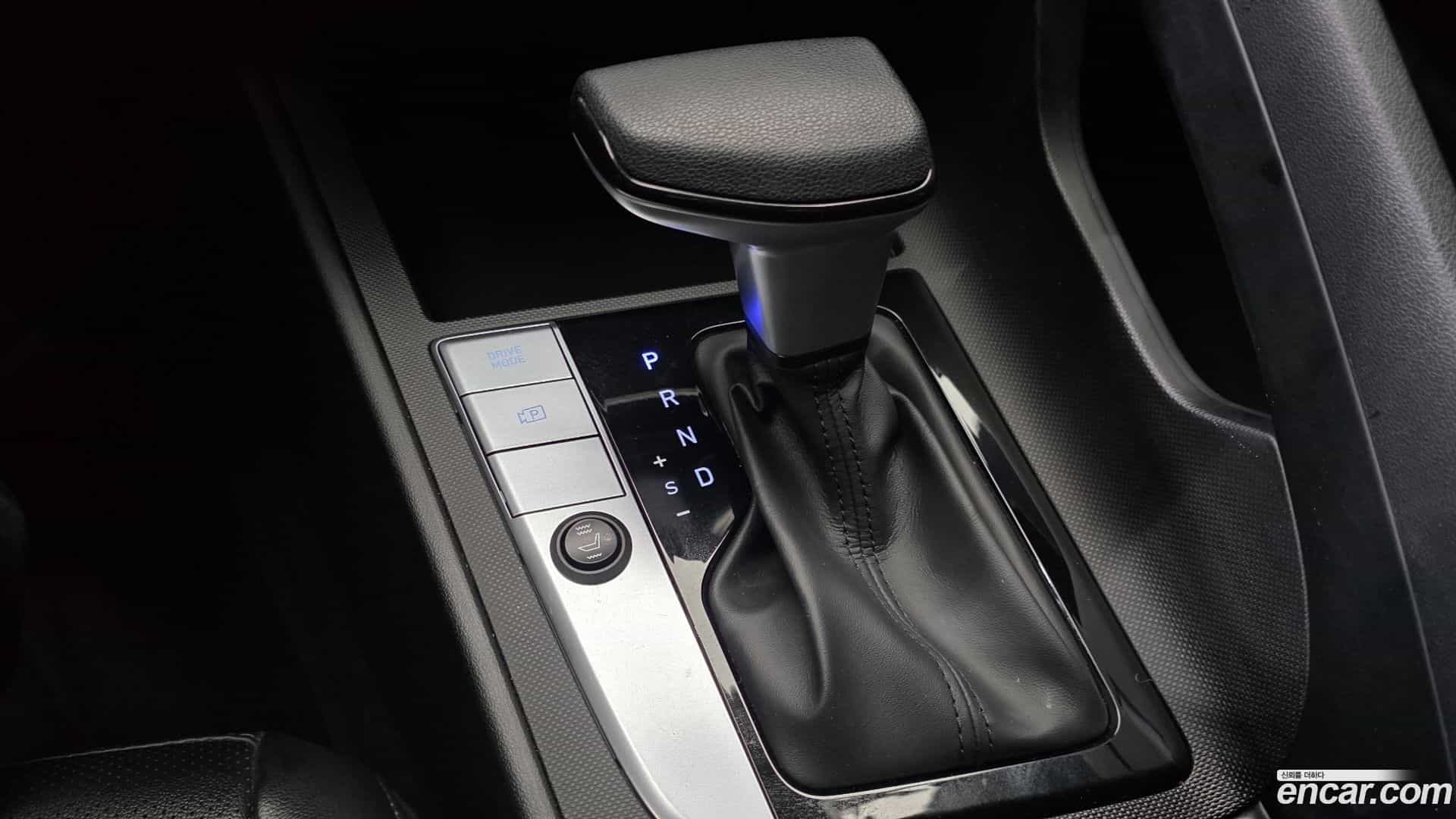 AVANTE Hyundai 2021.1-INNER-009