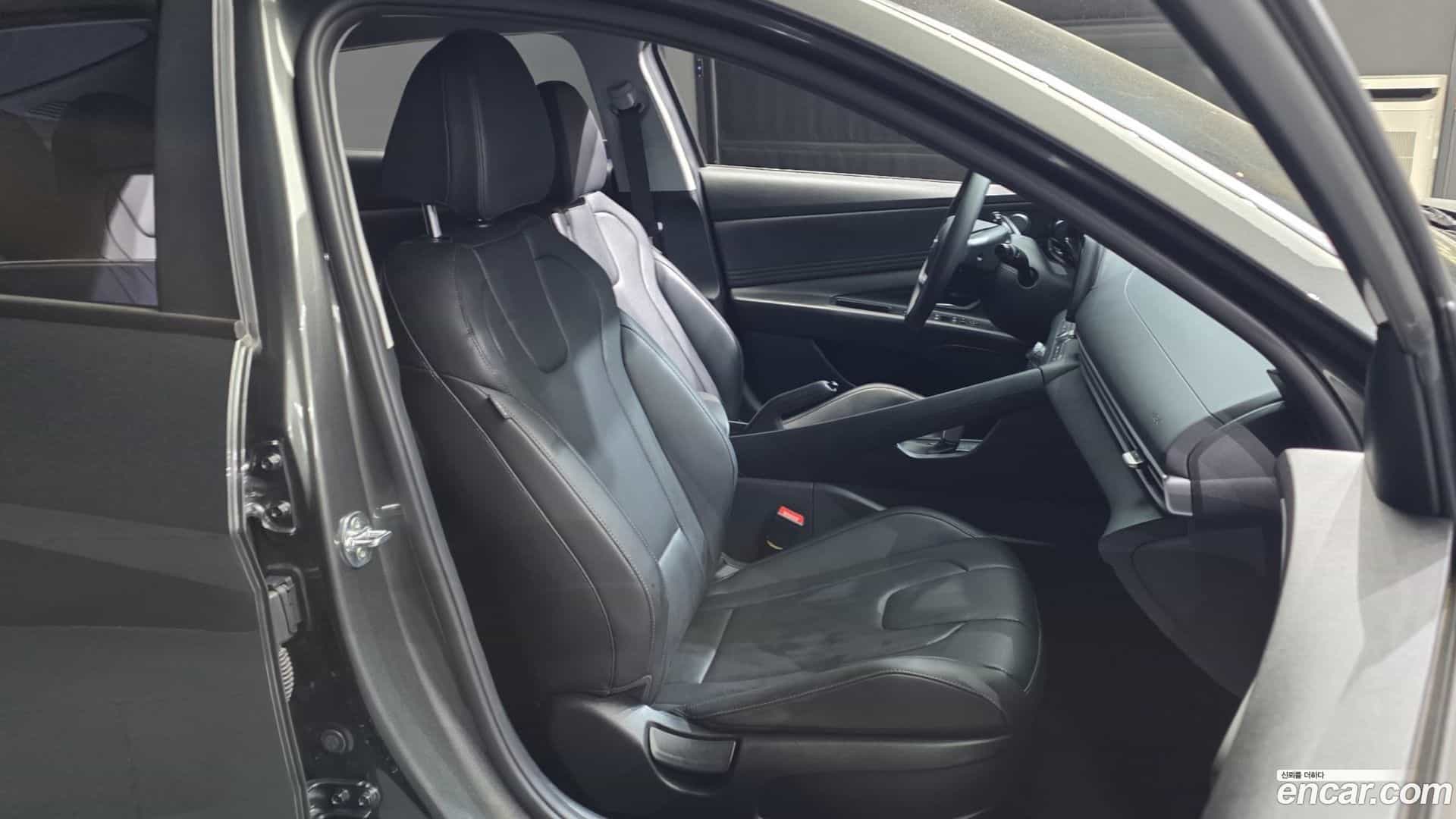 AVANTE Hyundai 2021.1-OPTION-016