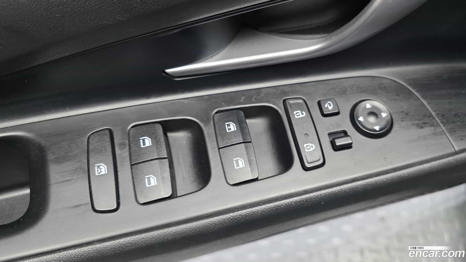 AVANTE Hyundai 2021.1-OPTION-018