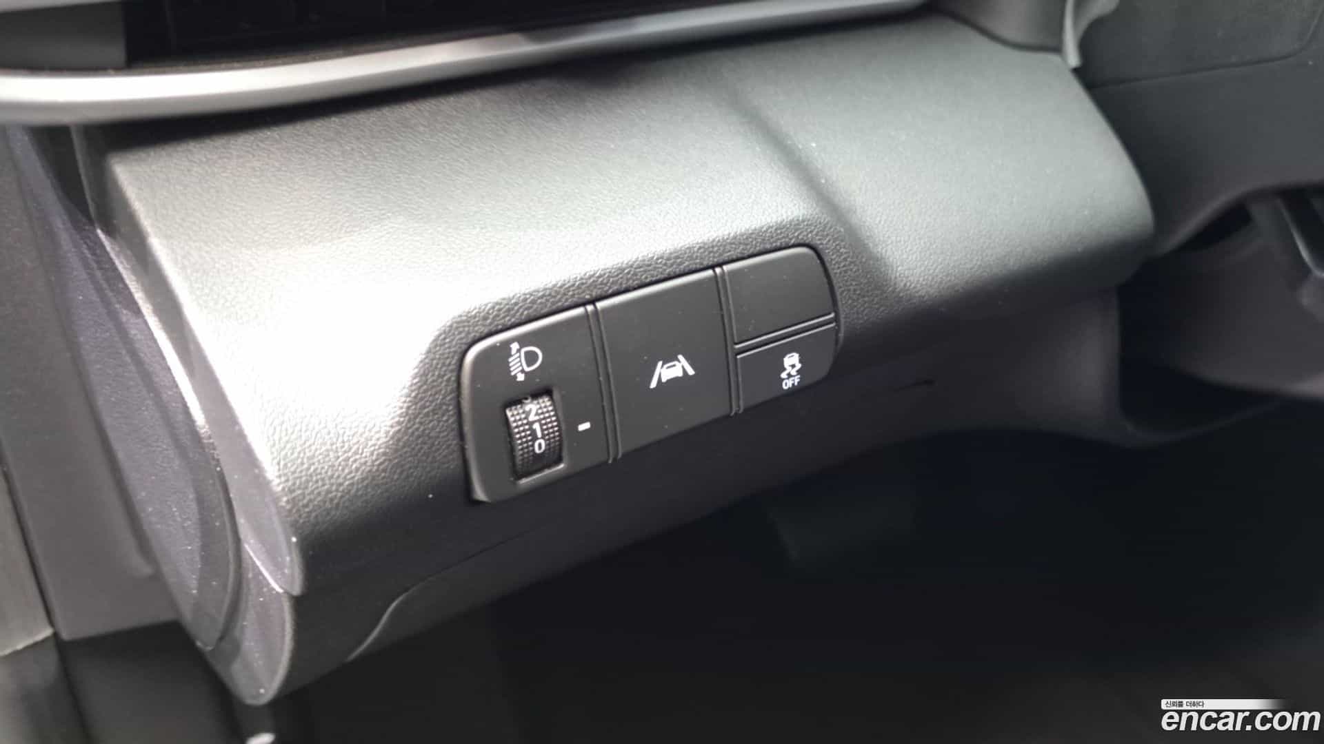 AVANTE Hyundai 2021.1-OPTION-019