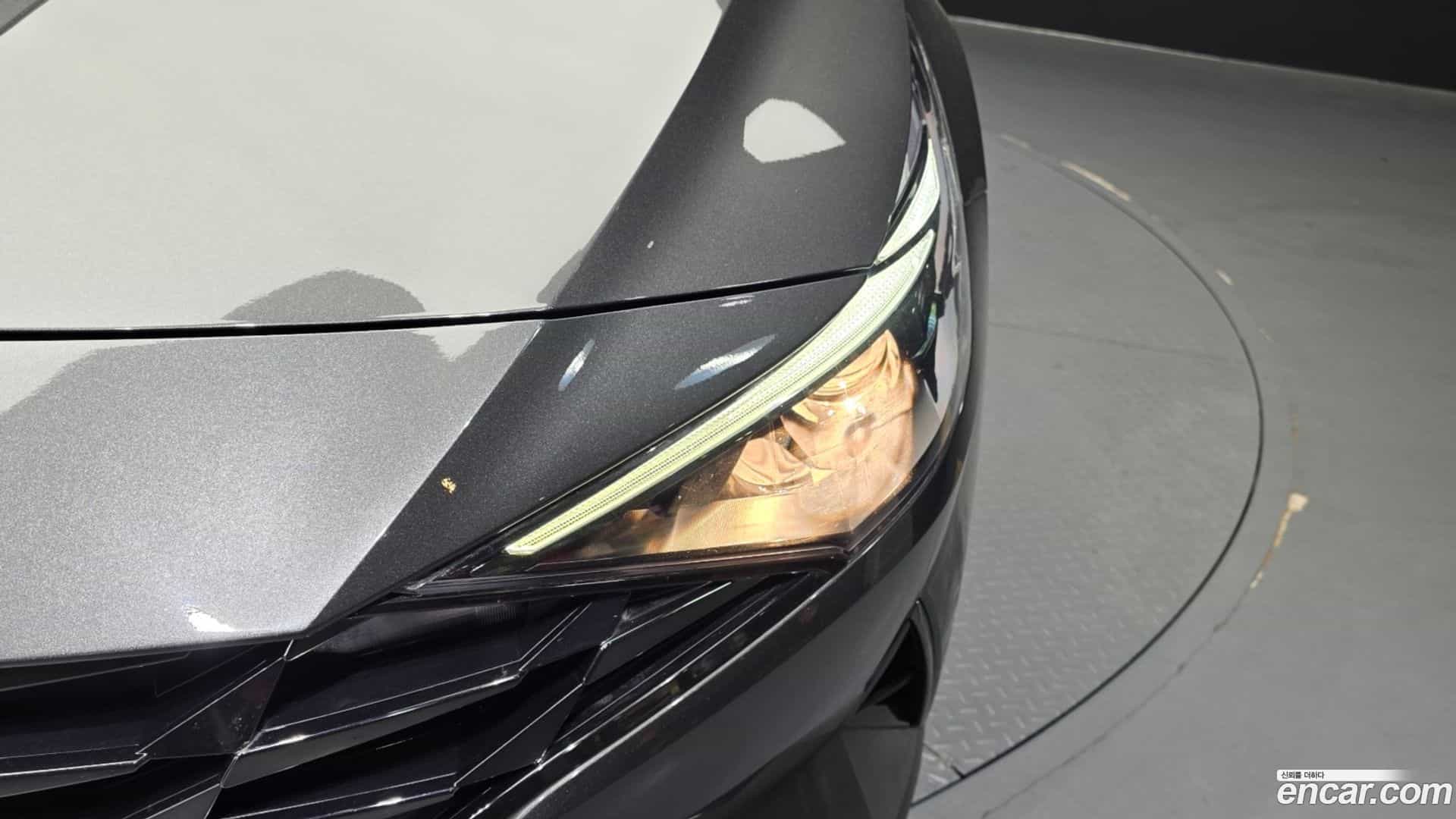 AVANTE Hyundai 2021.1-OUTER-032