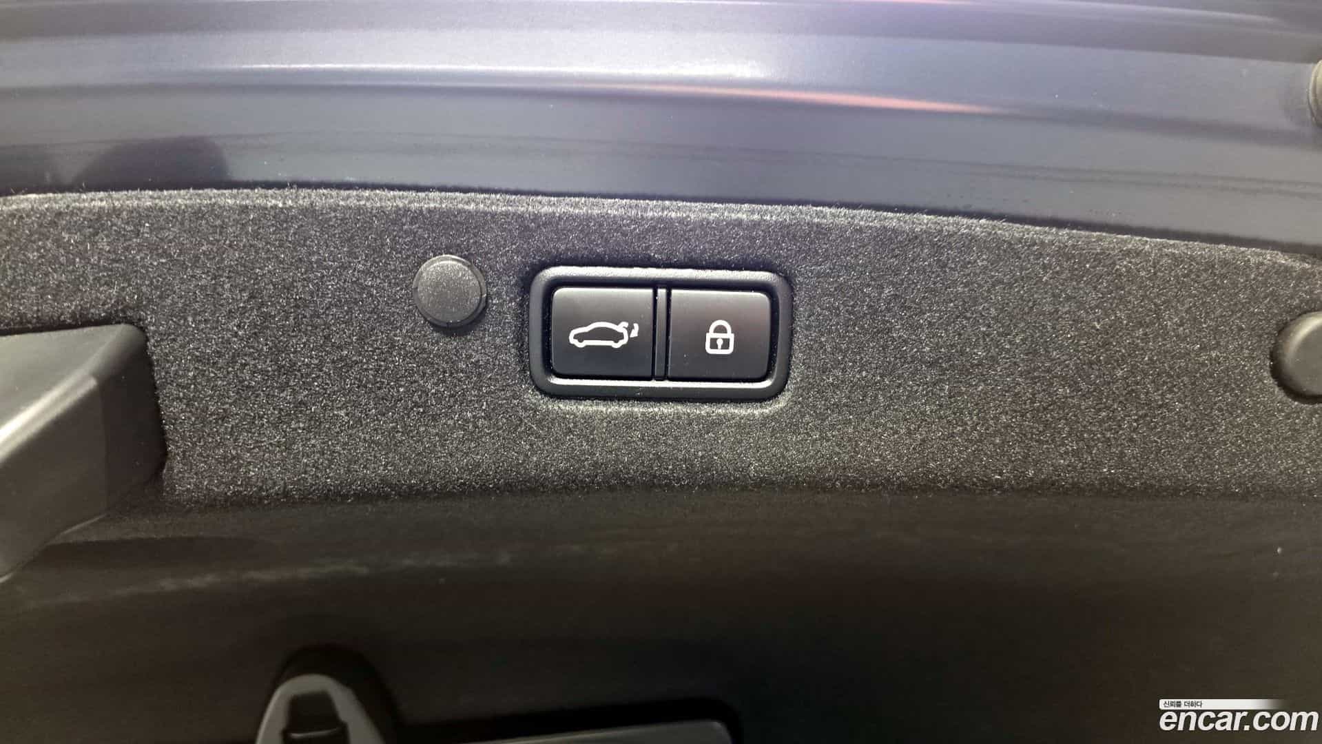 Grandeur Hyundai 2021.8-OPTION-044
