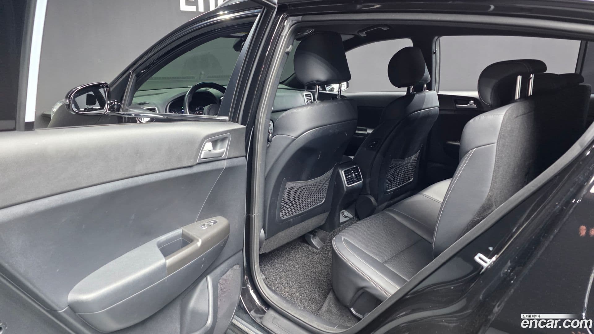 Main__Slider__Photo:Sportage Kia 2019.0-25