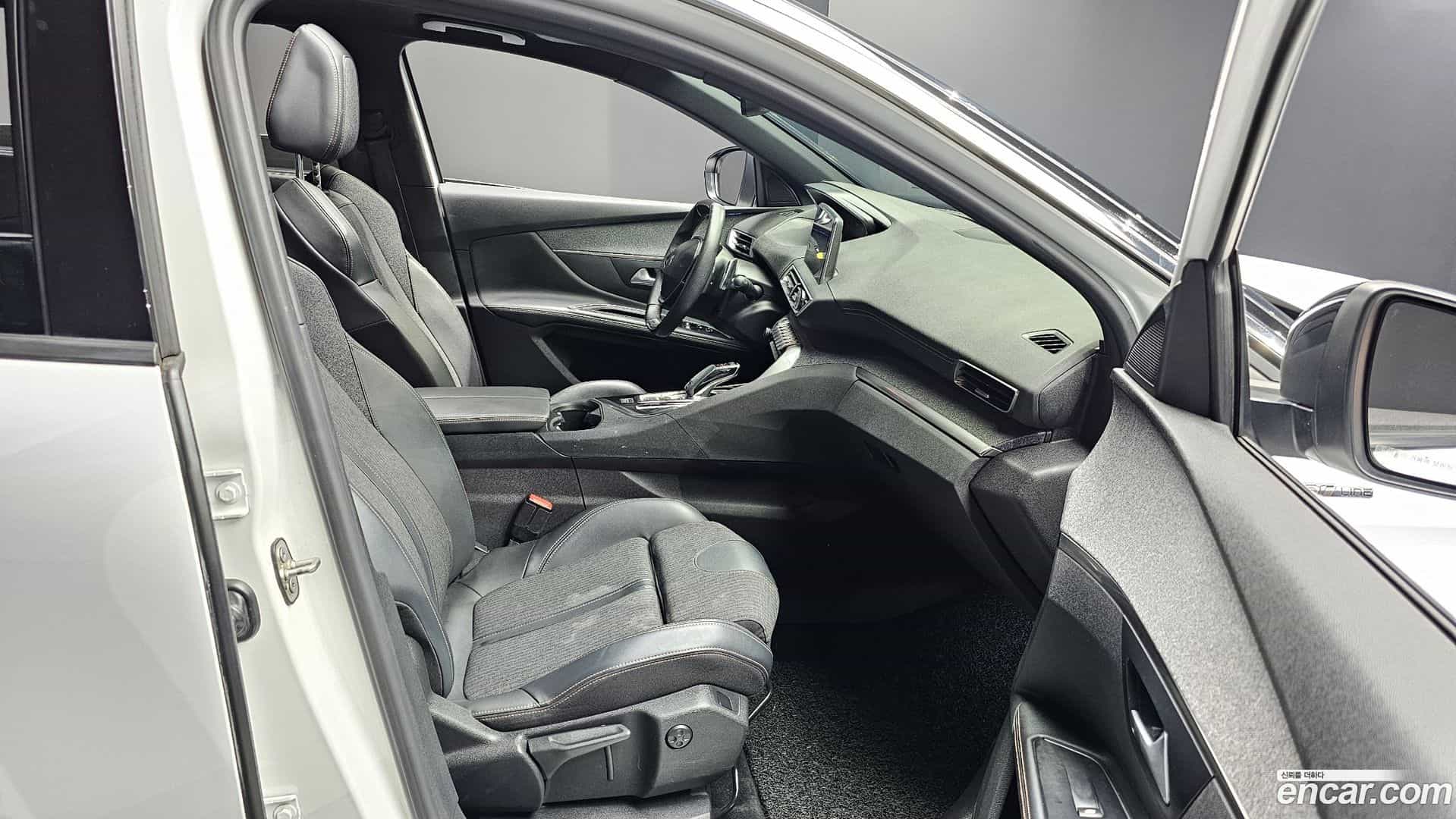 5008 Peugeot 2019.6-OPTION-015