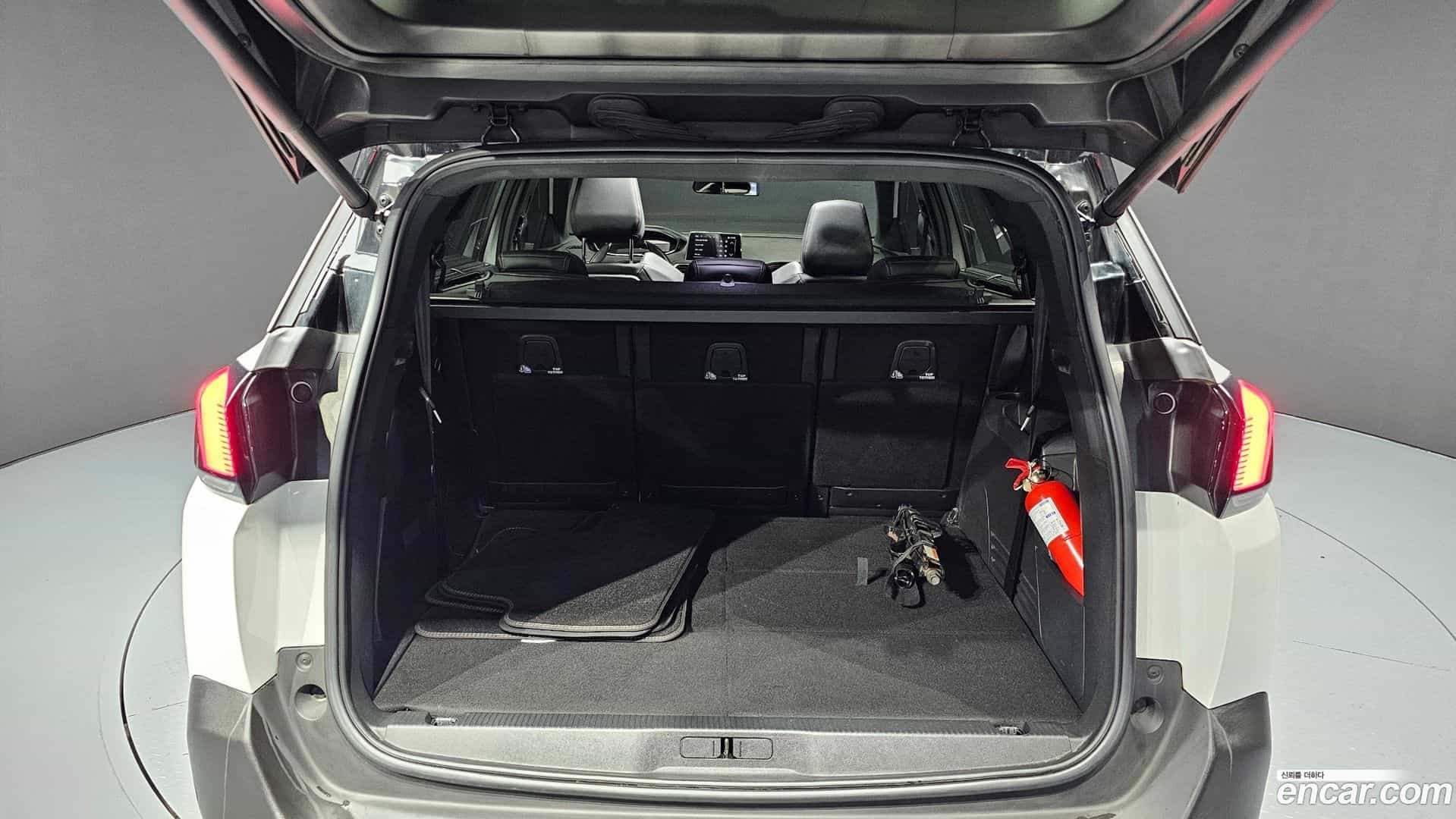 5008 Peugeot 2019.6-OPTION-024