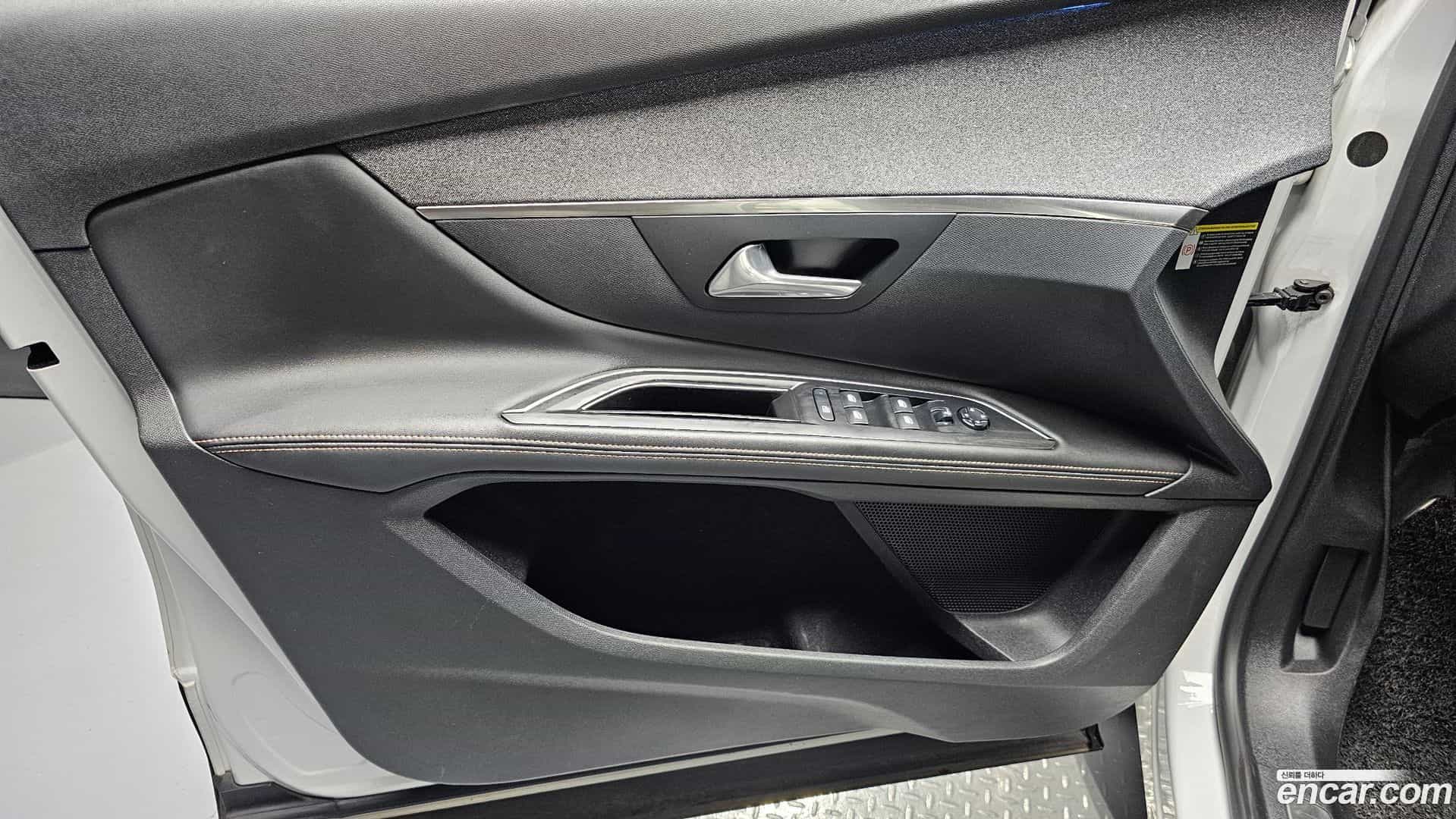 5008 Peugeot 2019.6-INNER-034