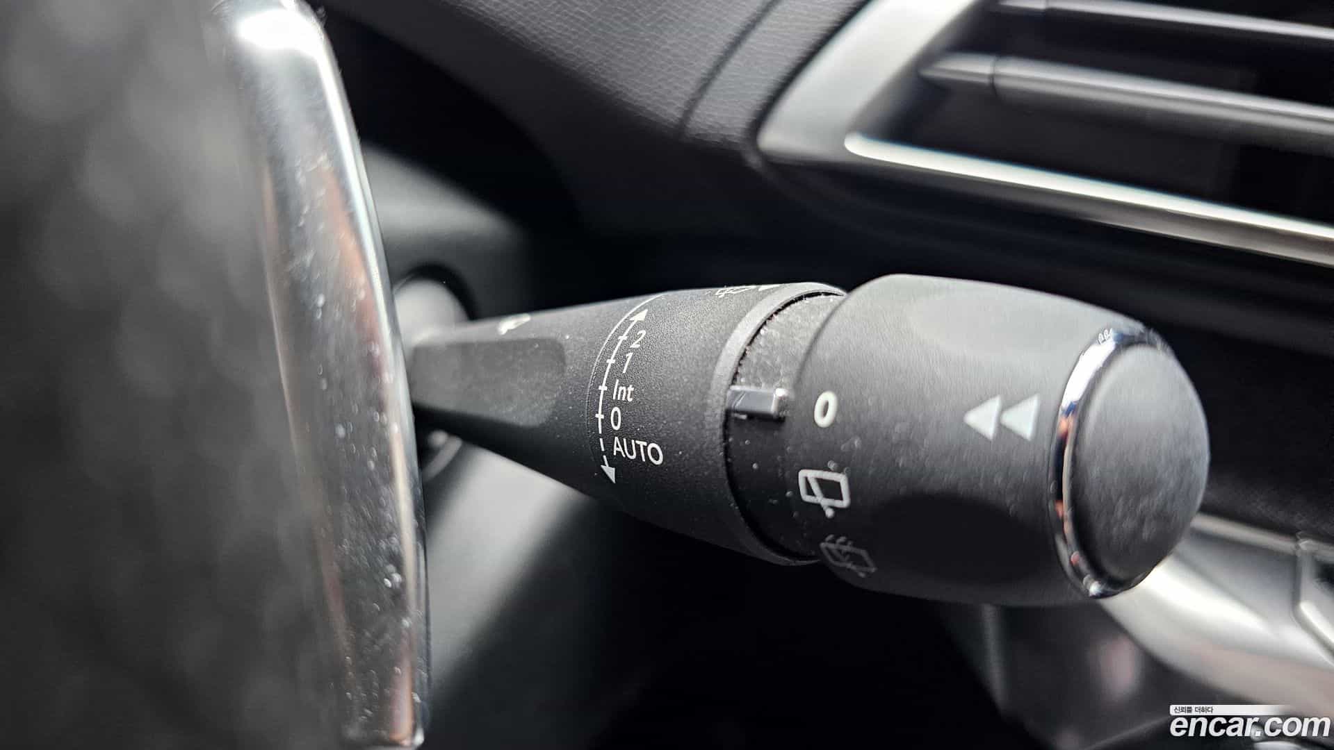 5008 Peugeot 2019.6-OPTION-043