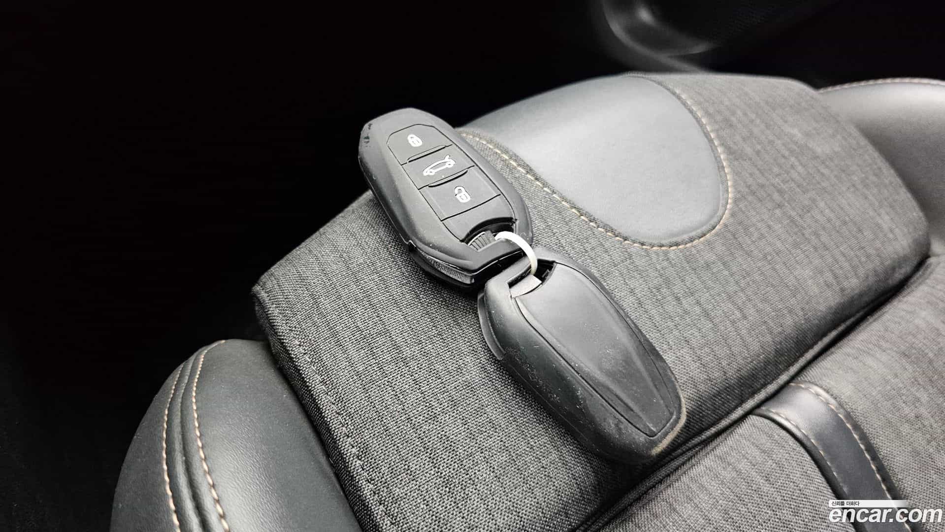5008 Peugeot 2019.6-OPTION-044