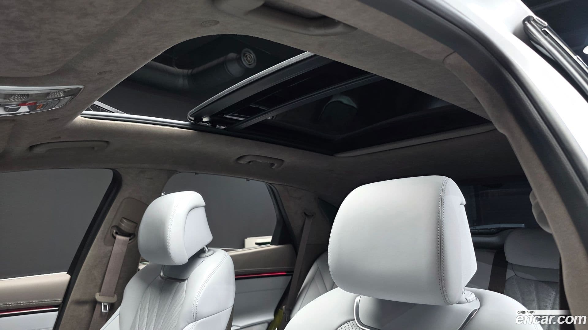 Main__Slider__Photo:GV70 Genesis 2025.6-17