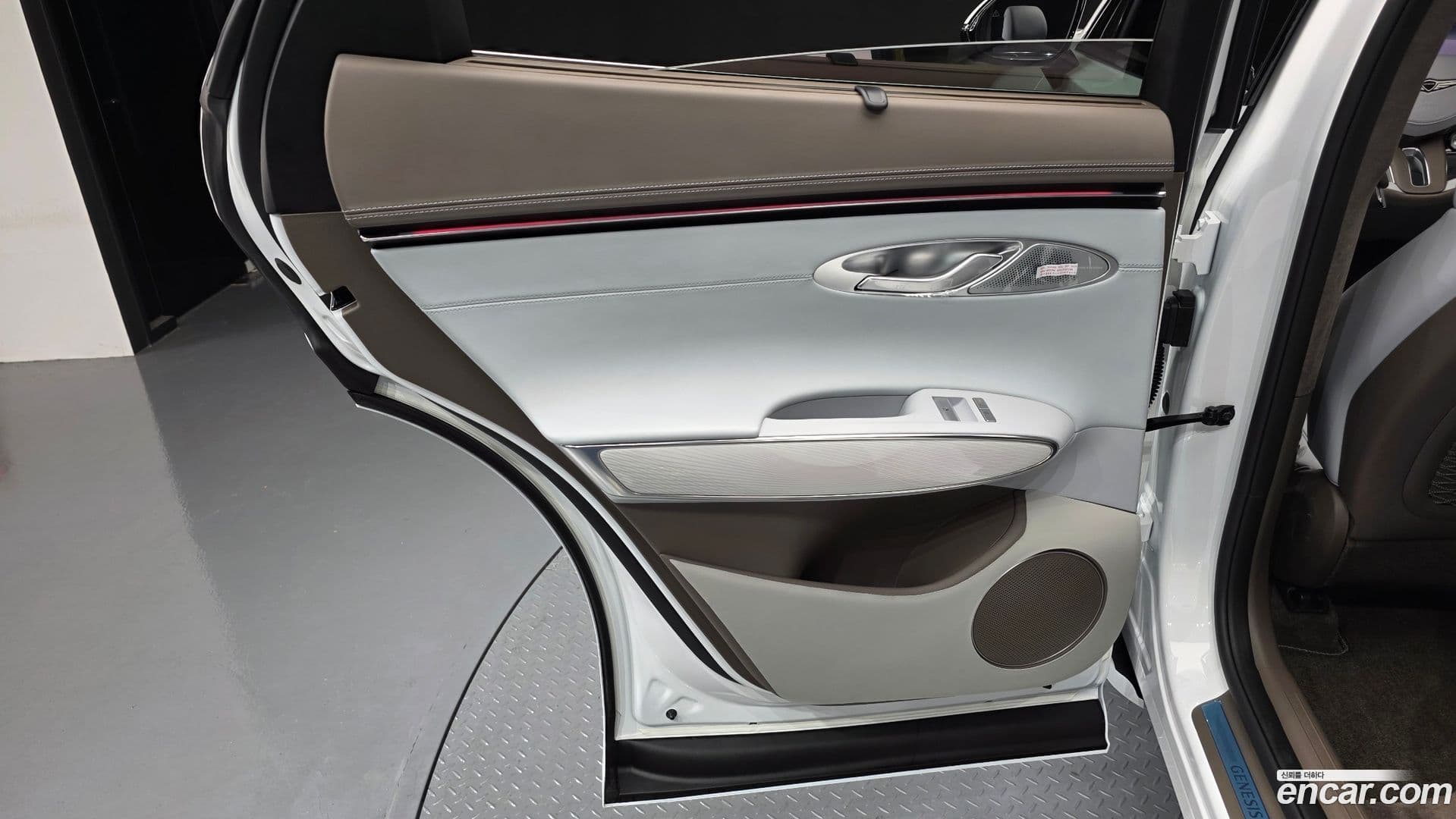Main__Slider__Photo:GV70 Genesis 2025.6-24