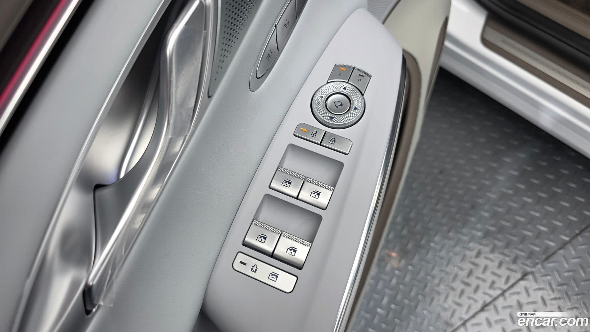 Main__Slider__Photo:GV70 Genesis 2025.6-26