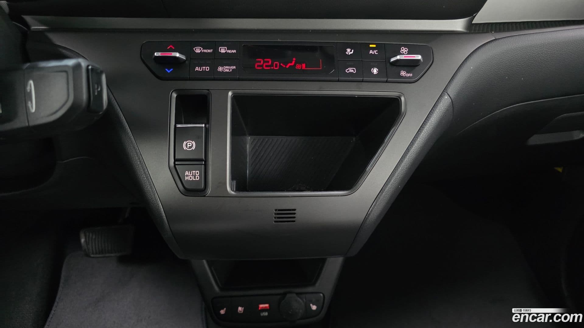 Main__Slider__Photo:RAY Kia 2024.3-14