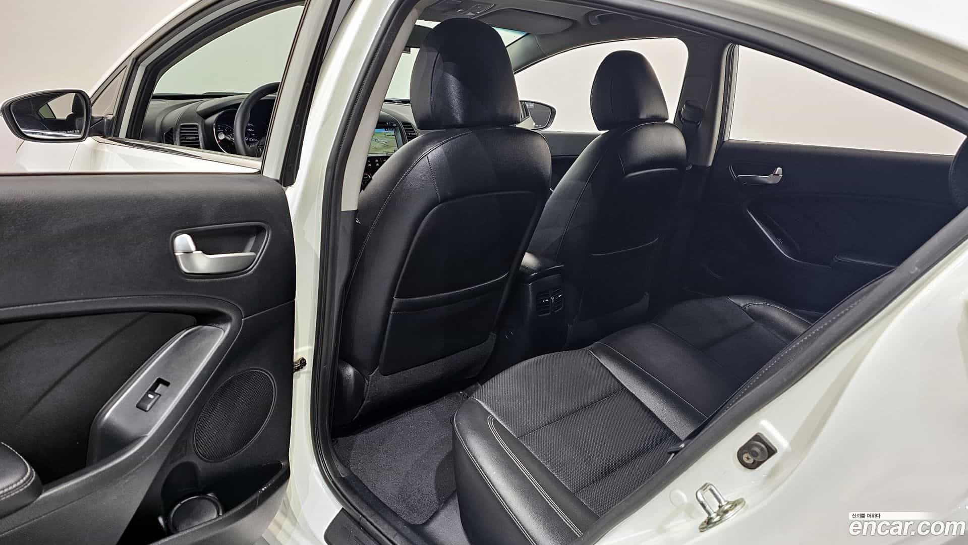 K3 Kia 2015.3-OPTION-016