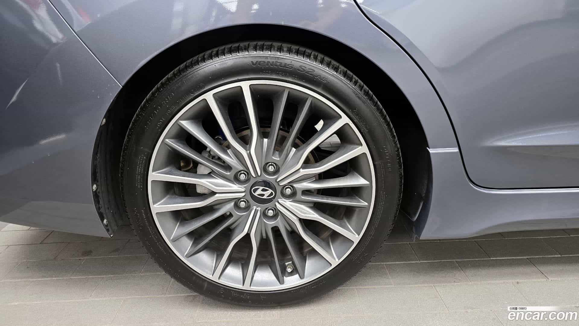 AVANTE Hyundai 2016.6-OUTER-005