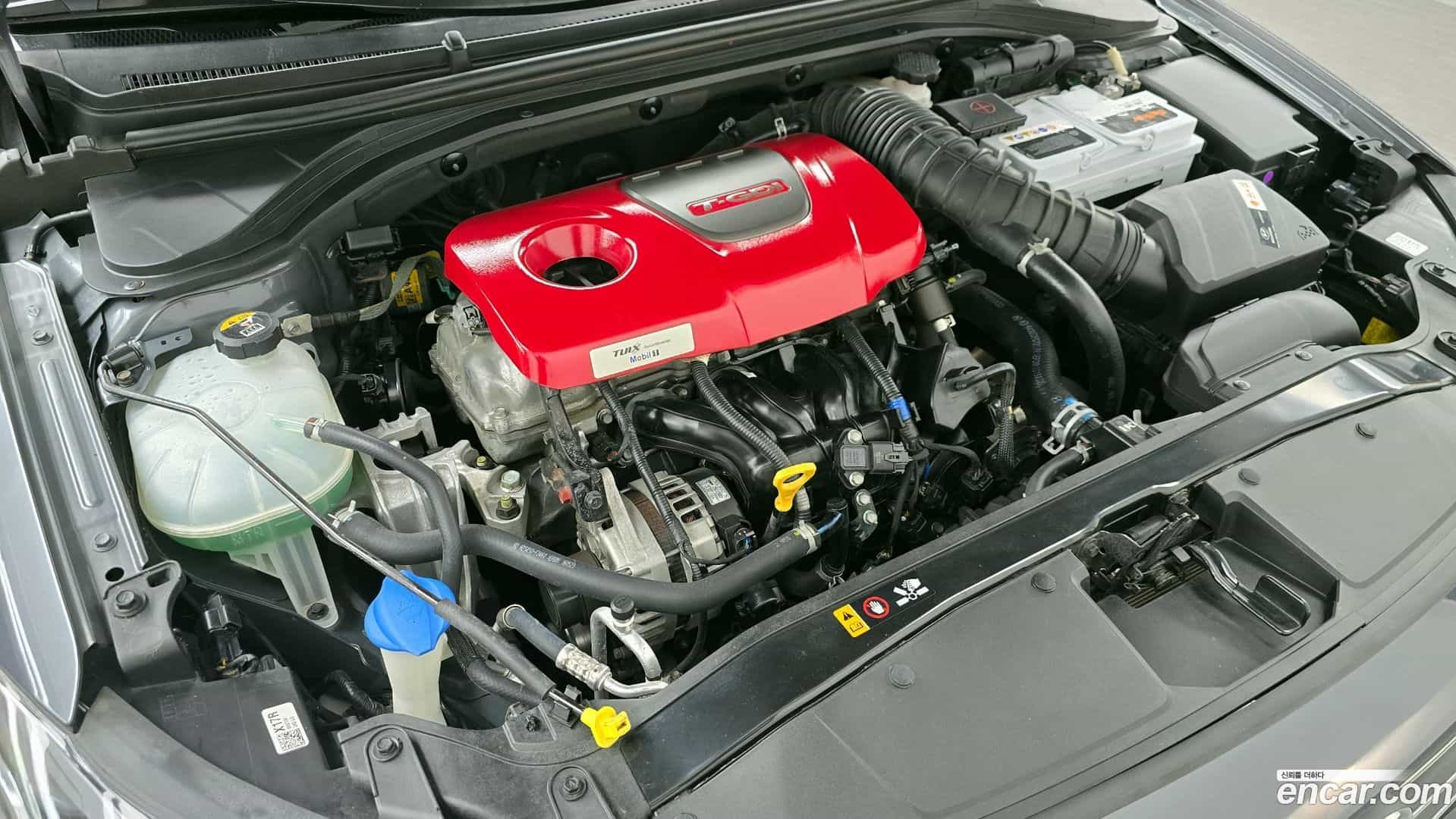AVANTE Hyundai 2016.6-OUTER-006