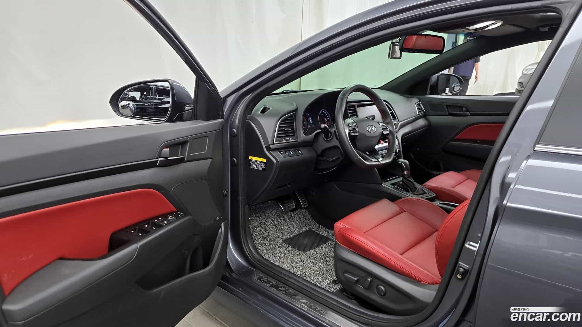 AVANTE Hyundai 2016.6-INNER-010