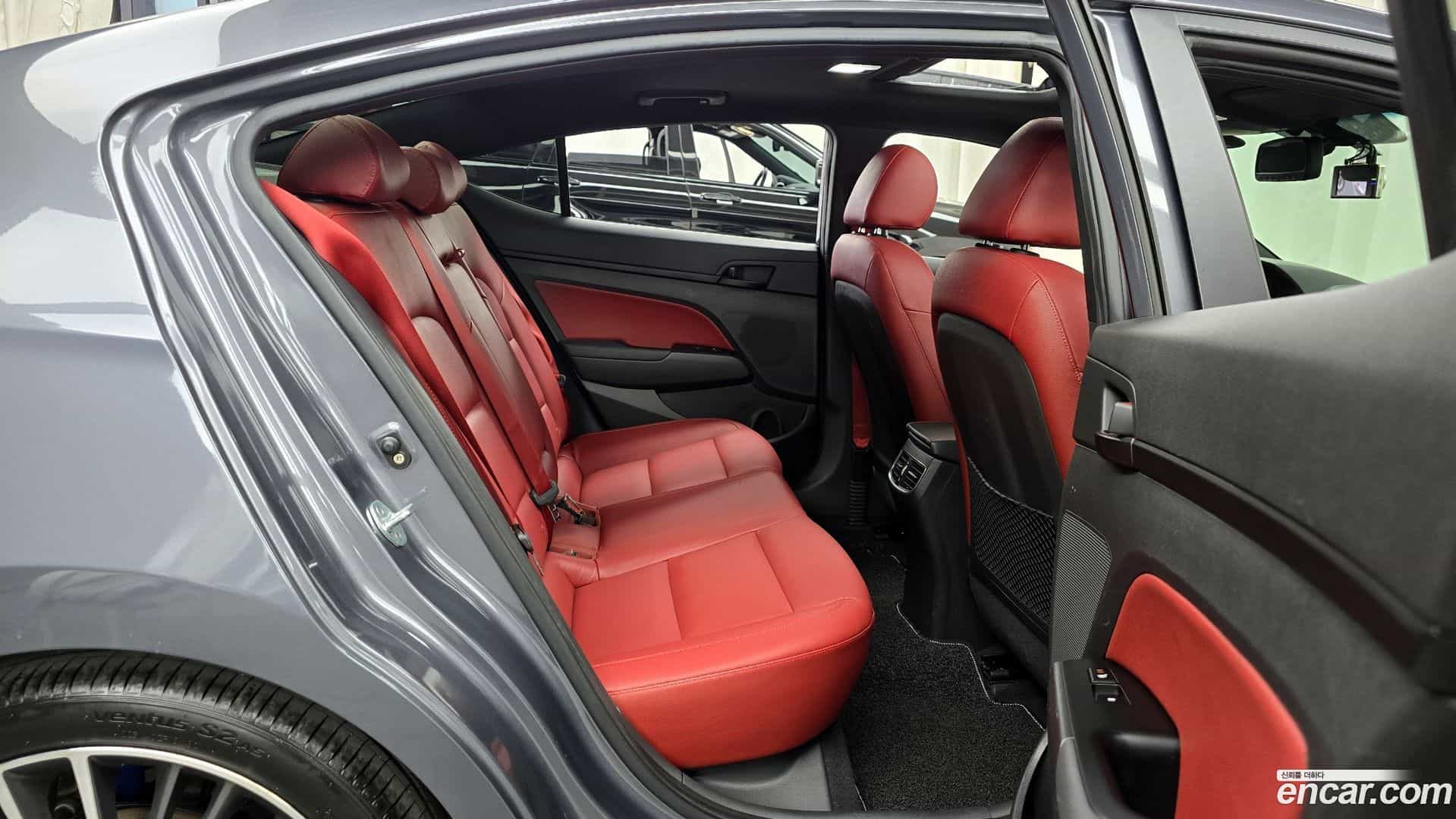 AVANTE Hyundai 2016.6-OPTION-015