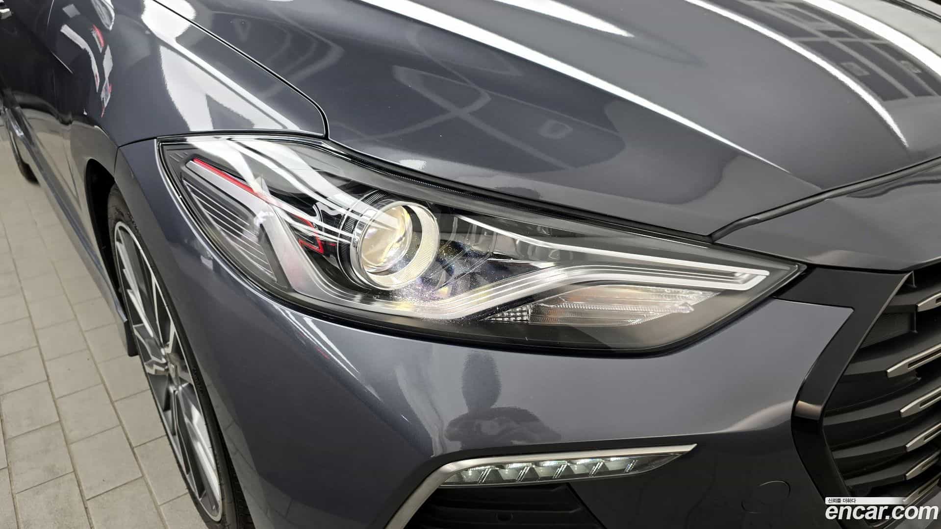AVANTE Hyundai 2016.6-OUTER-032