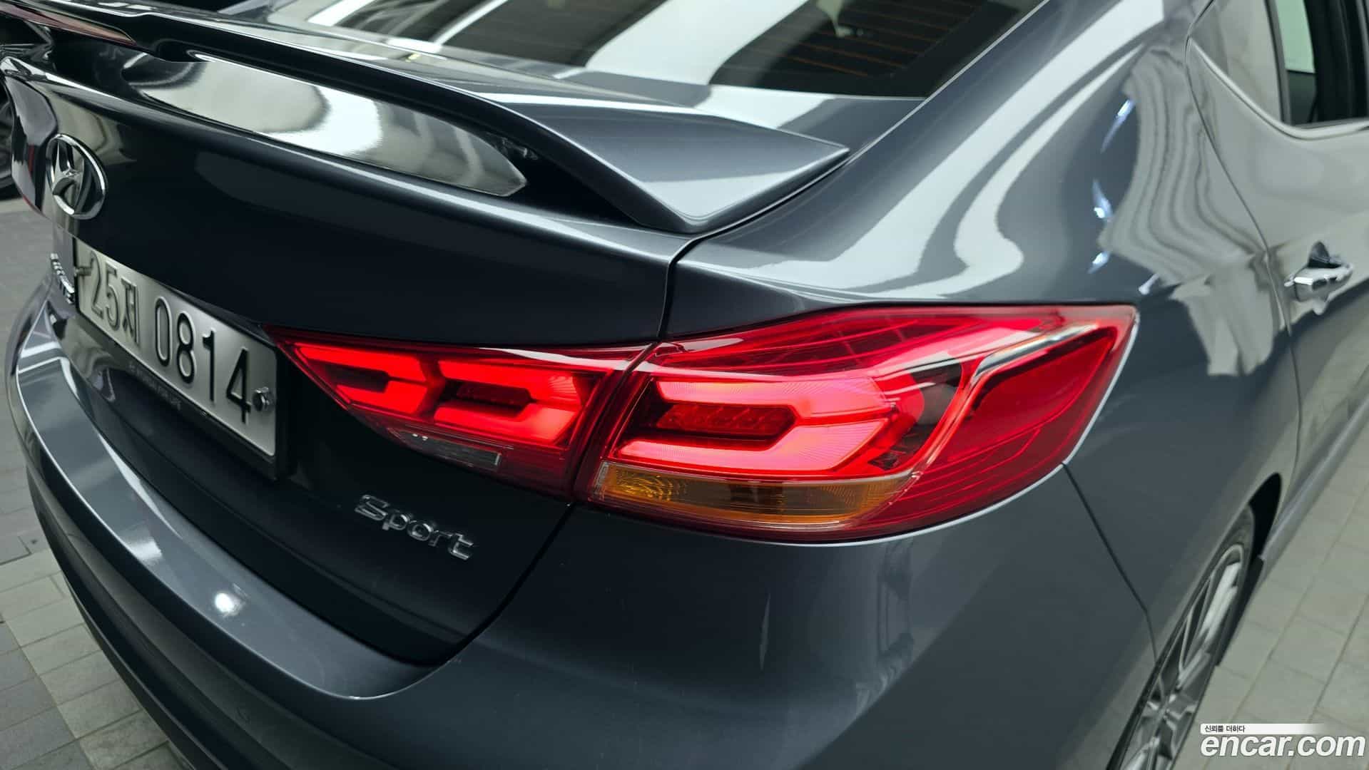 AVANTE Hyundai 2016.6-OUTER-033