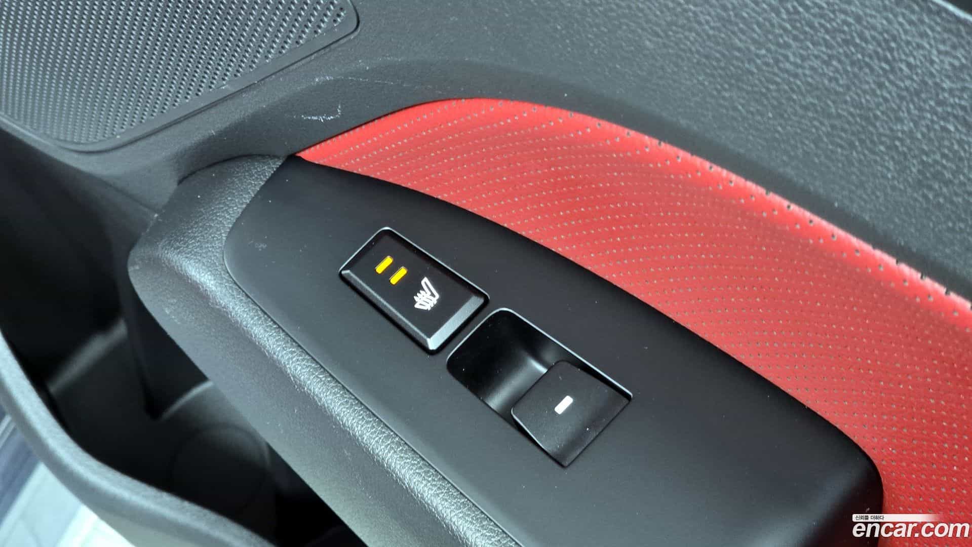 AVANTE Hyundai 2016.6-OPTION-042