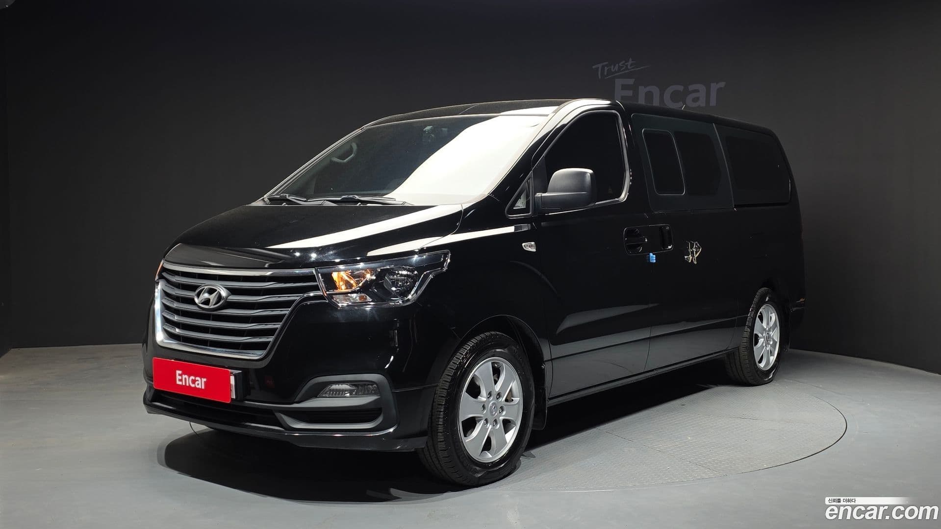 Main__Slider__Photo:Starex Hyundai 2019.7-0