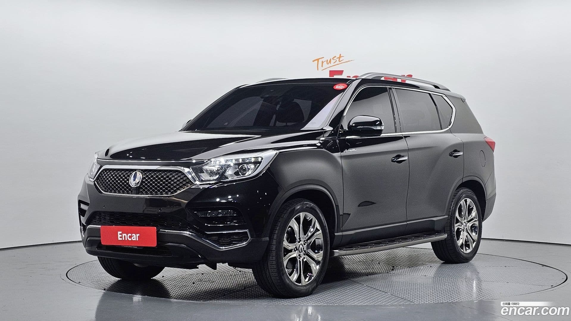 Main__Slider__Photo:Rexton KG Mobility 2018.3-0