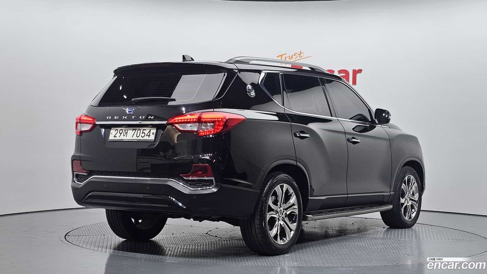 Rexton KG Mobility 2018.3-OUTER-002