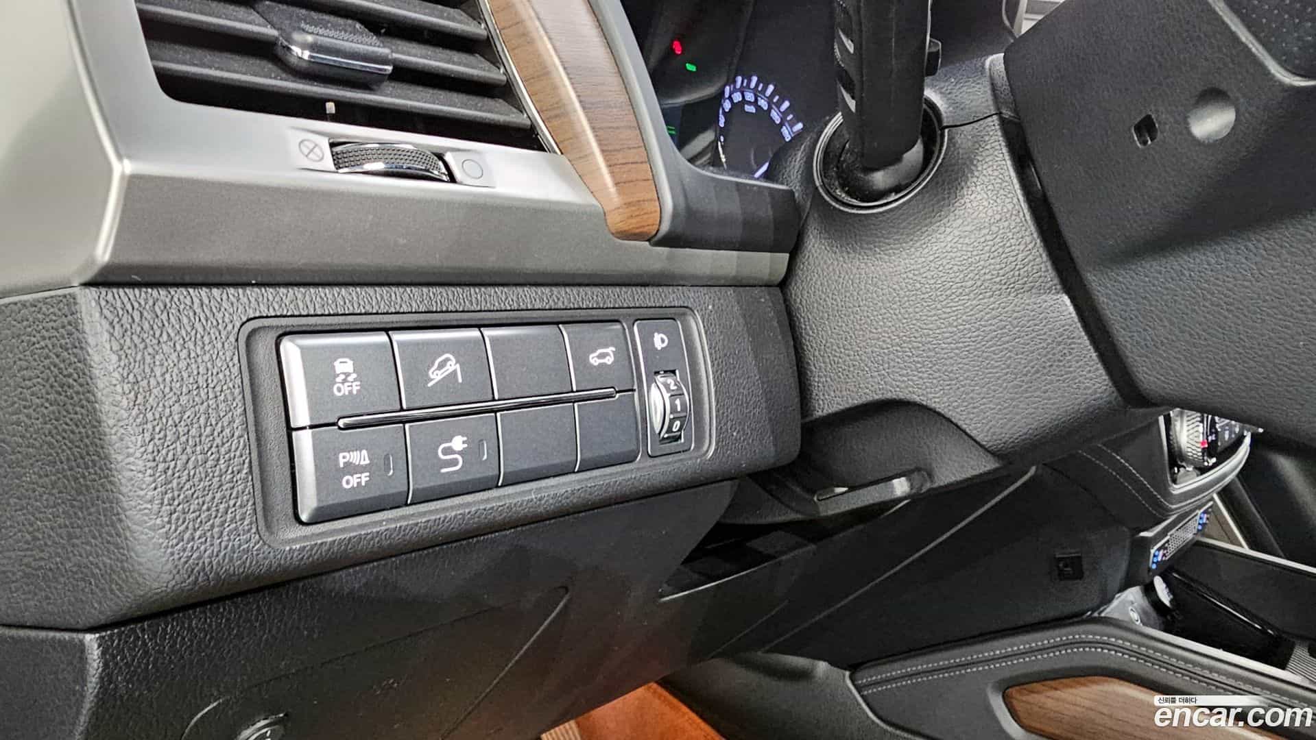 Rexton KG Mobility 2018.3-OPTION-021
