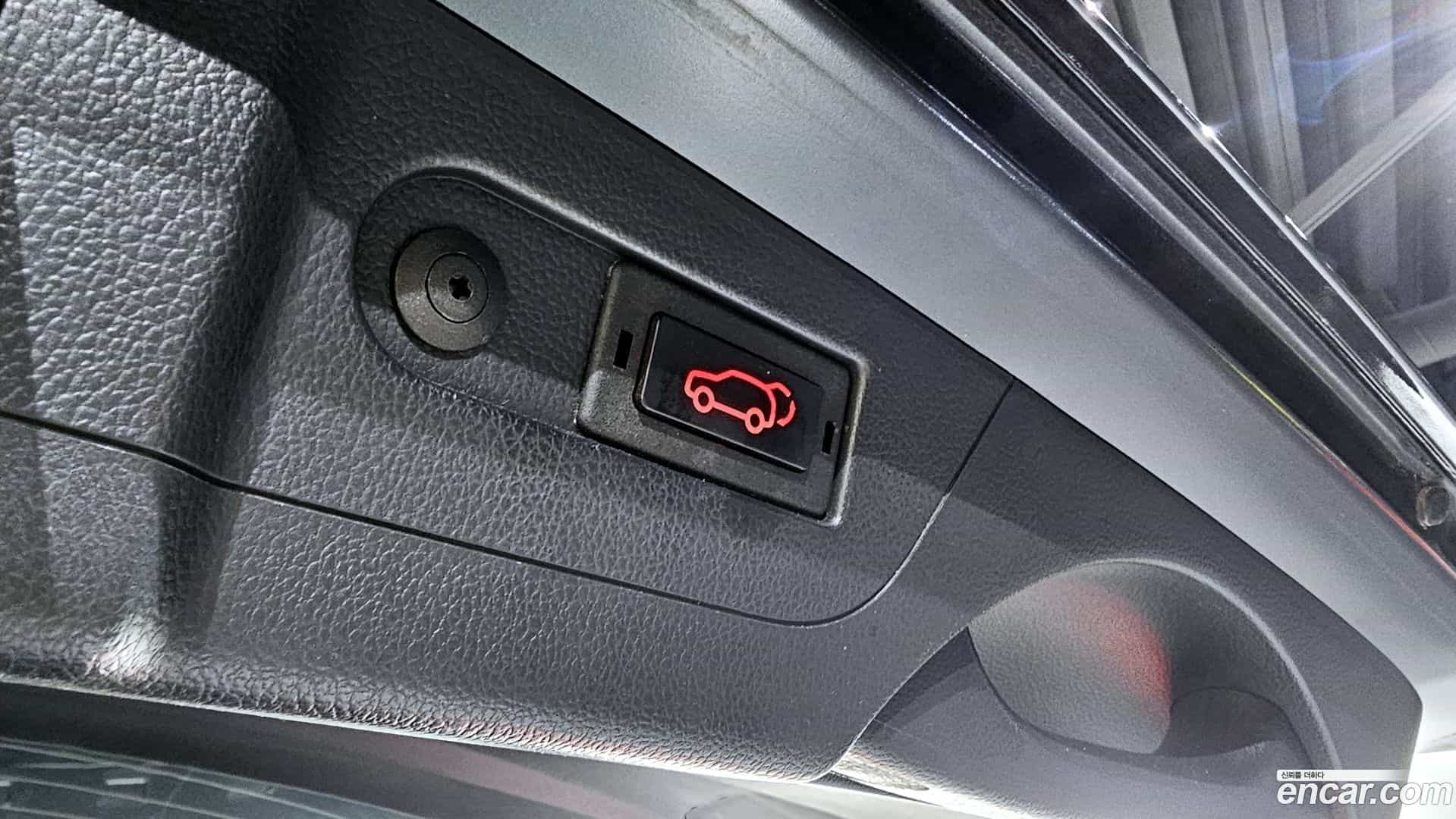 Rexton KG Mobility 2018.3-OPTION-024