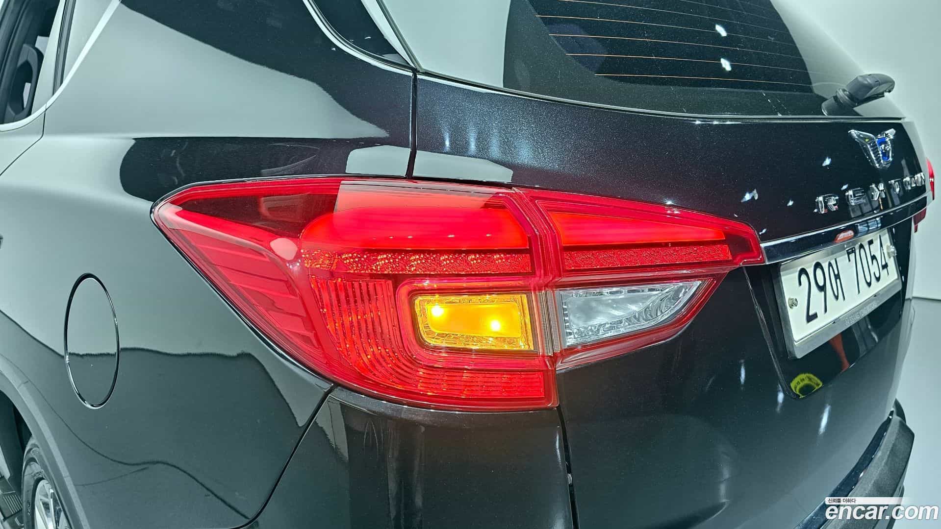 Rexton KG Mobility 2018.3-OUTER-033