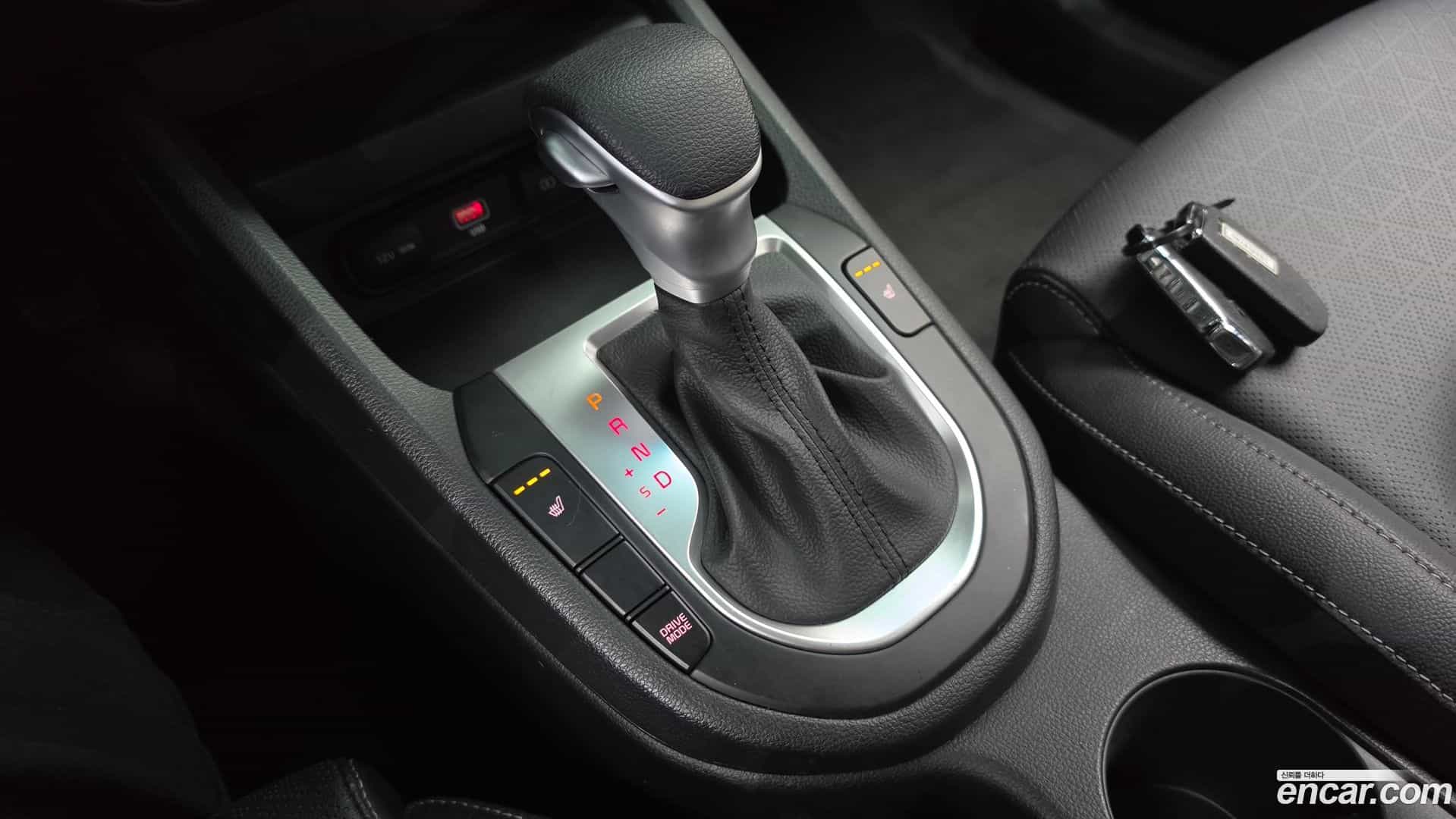 K3 Kia 2023.1-INNER-009