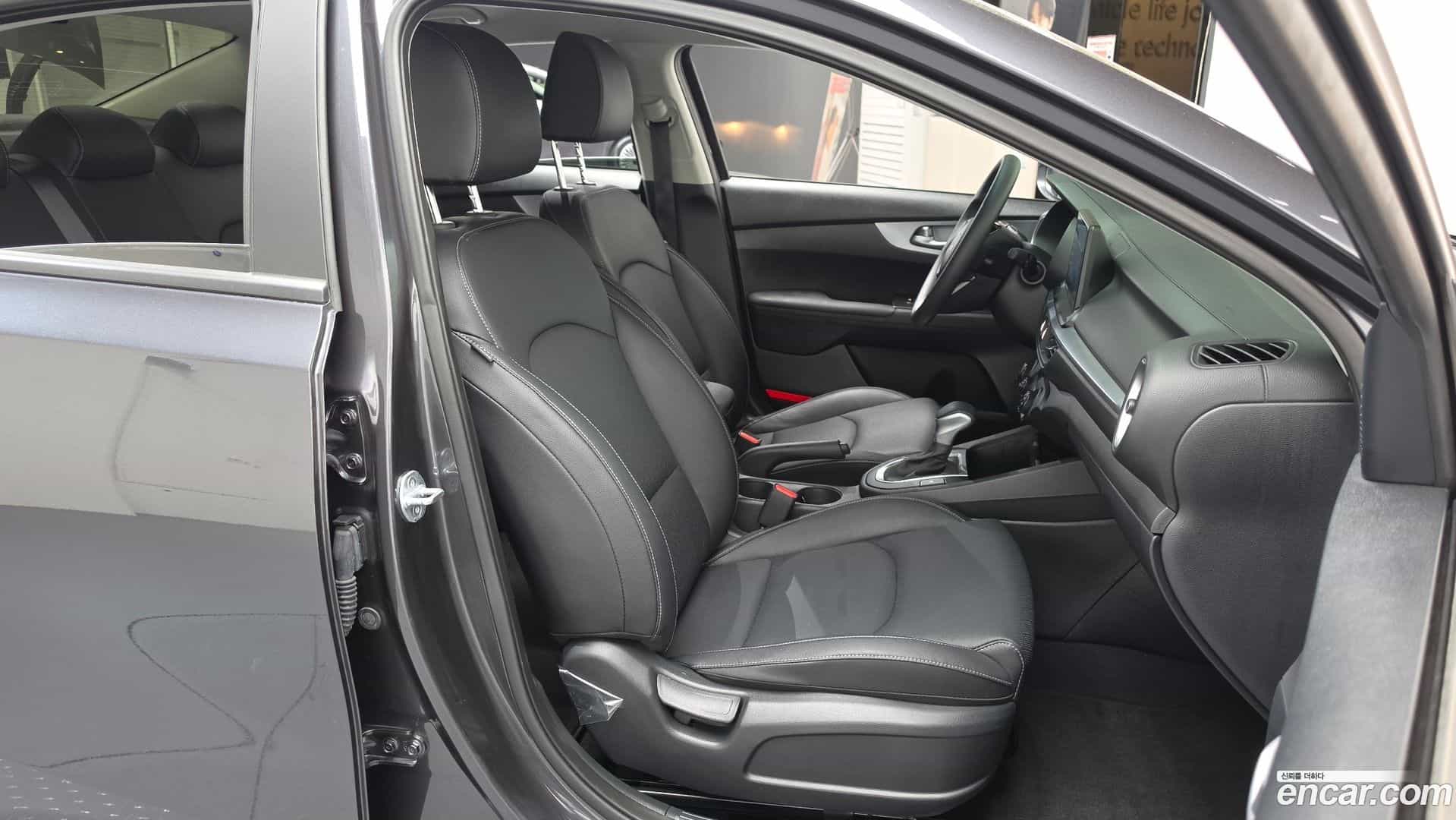 K3 Kia 2023.1-OPTION-016