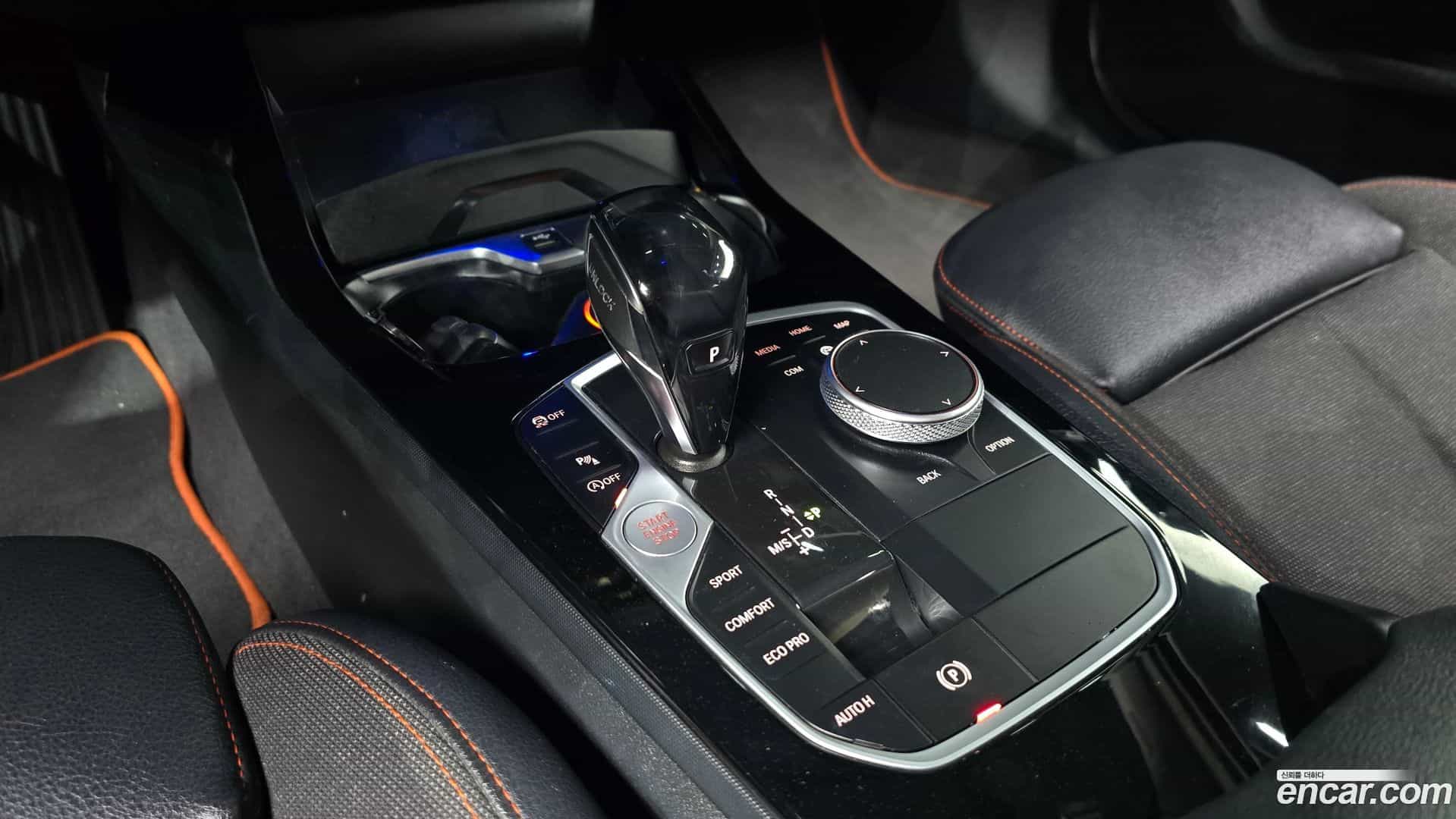 1-Series BMW 2021.4-INNER-009