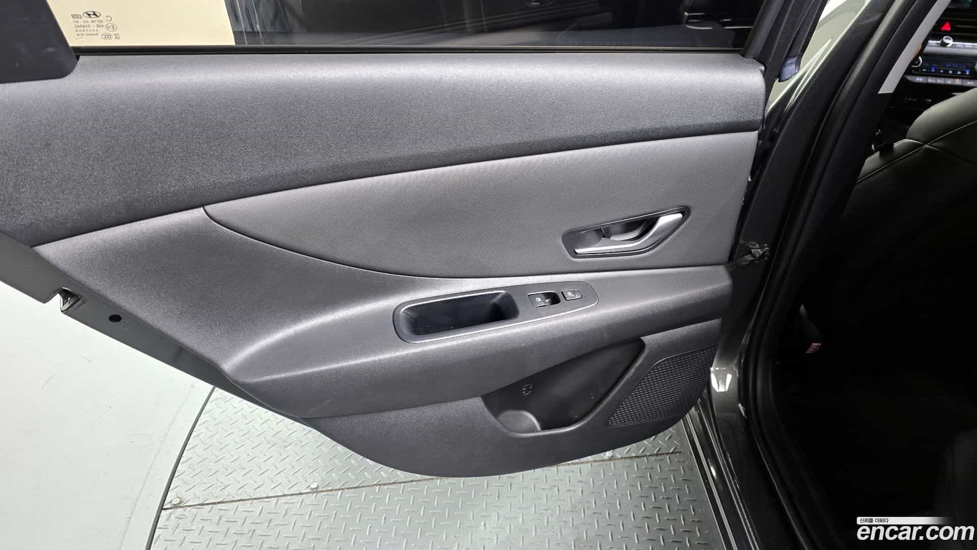 AVANTE Hyundai 2022.3-INNER-035