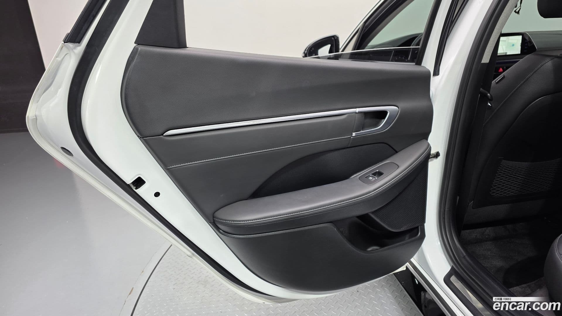 Main__Slider__Photo:Sonata Hyundai 2021.7-24