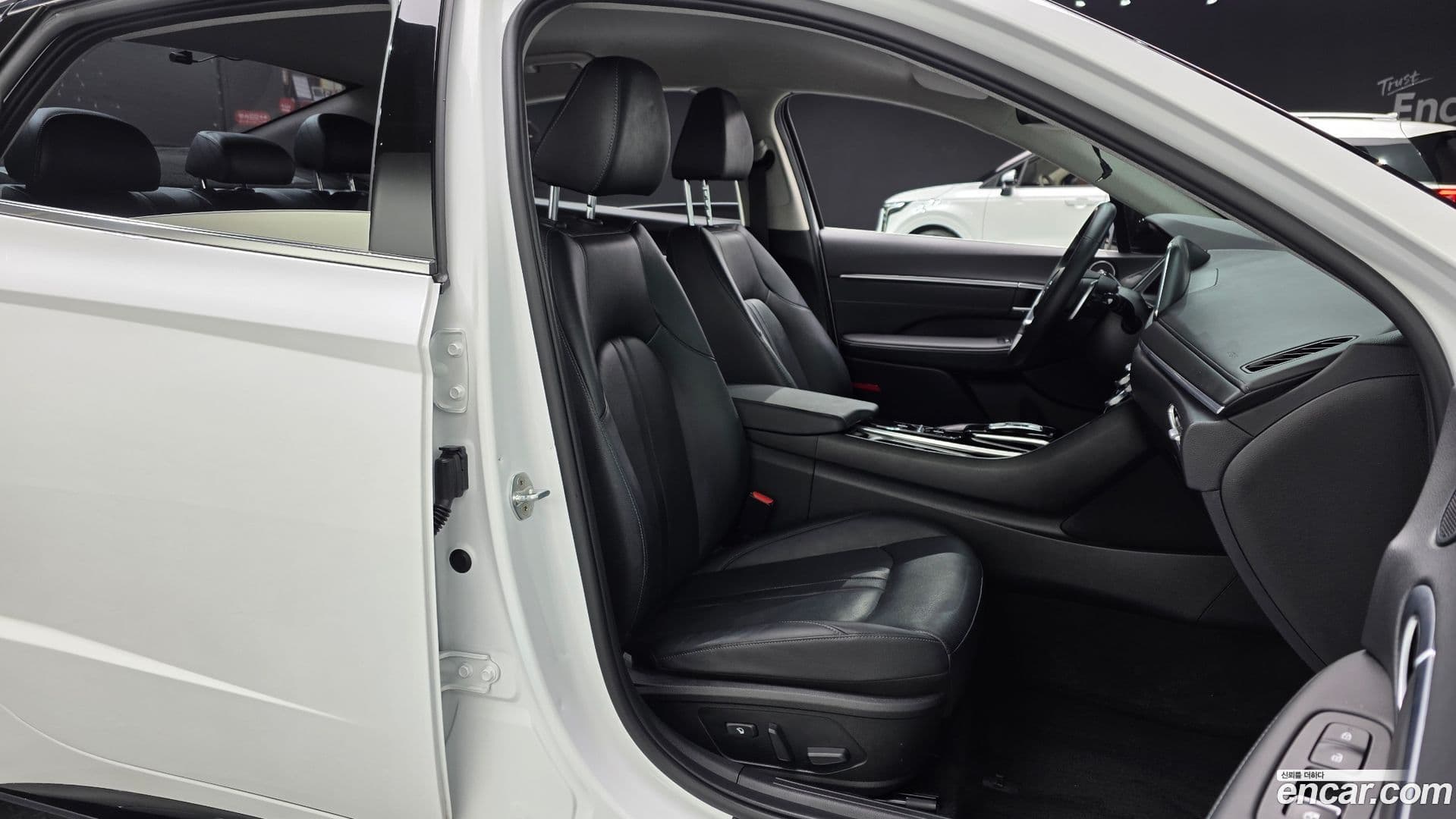 Main__Slider__Photo:Sonata Hyundai 2021.7-25
