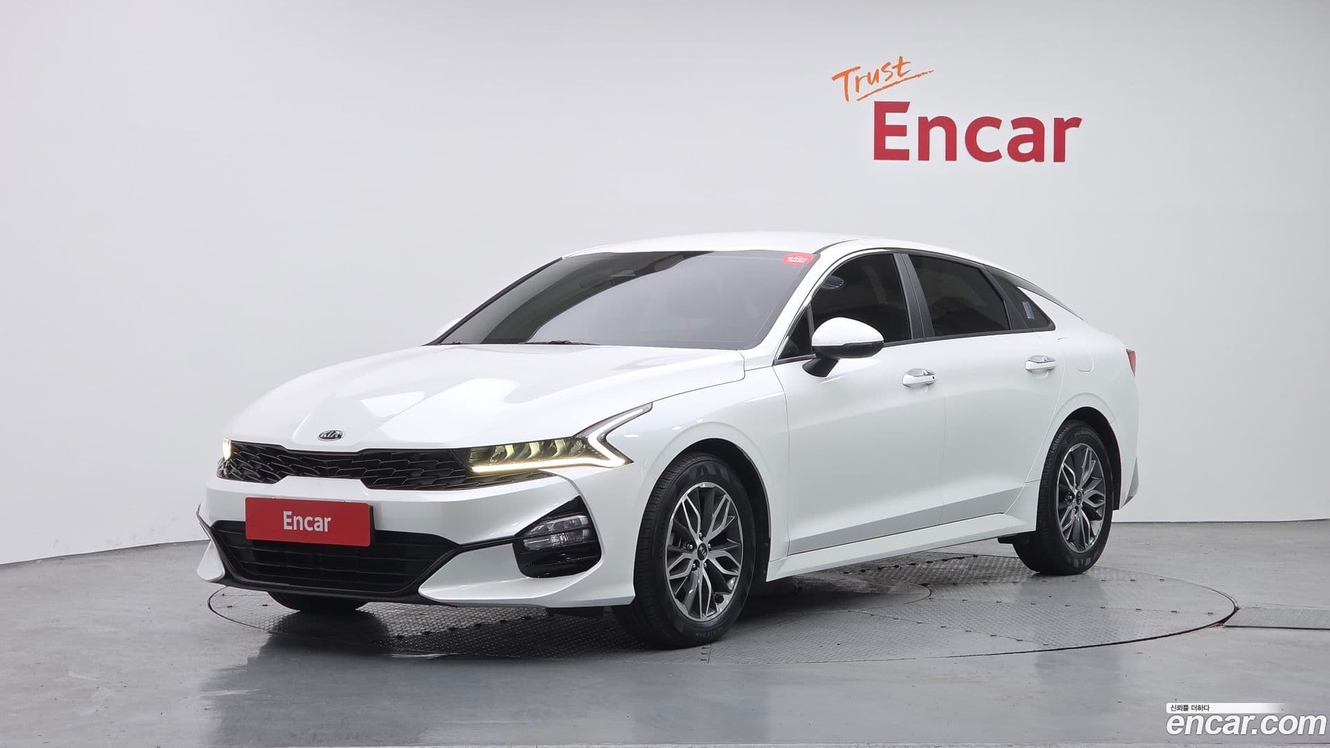 Main__Slider__Photo:K5 Kia 2020.3-0