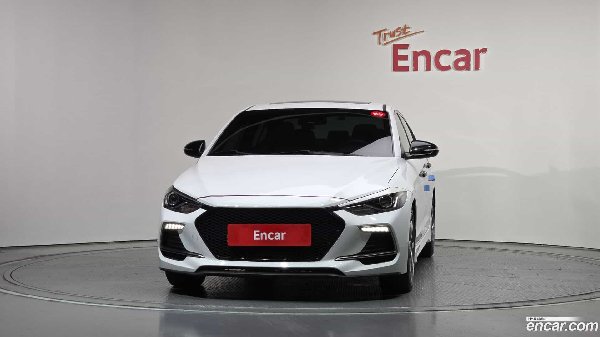 AVANTE Hyundai 2017.0-OUTER-003