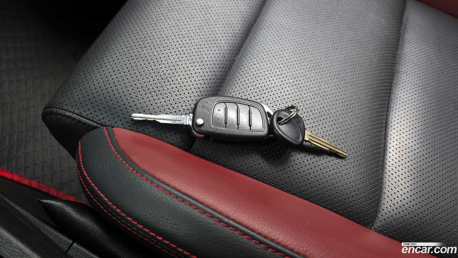 AVANTE Hyundai 2017.0-OPTION-043