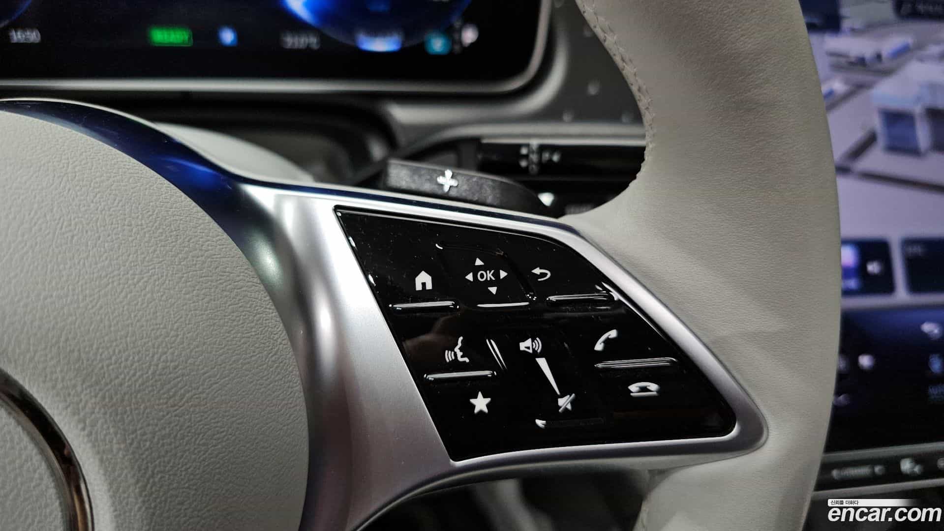 EQE Mercedes-Benz 2023.7-OPTION-046