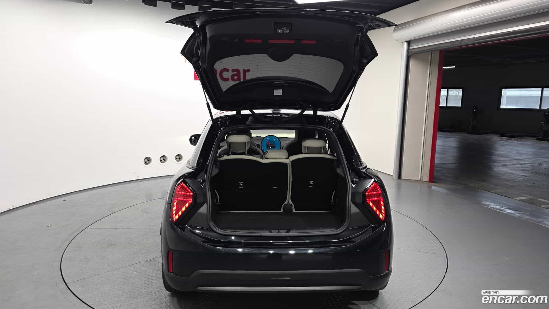 Cooper Mini 2024.10-OPTION-024