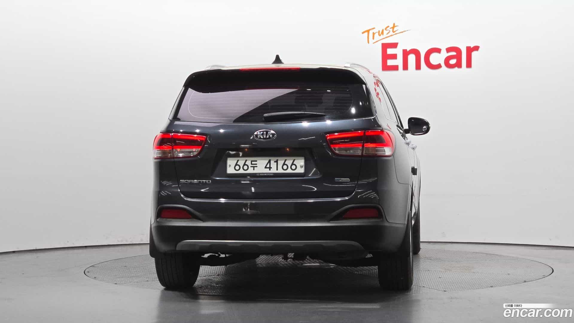 Sorento Kia 2014.9-OUTER-004