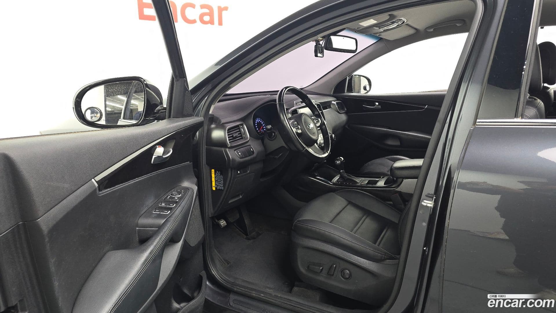 Main__Slider__Photo:Sorento Kia 2014.9-9