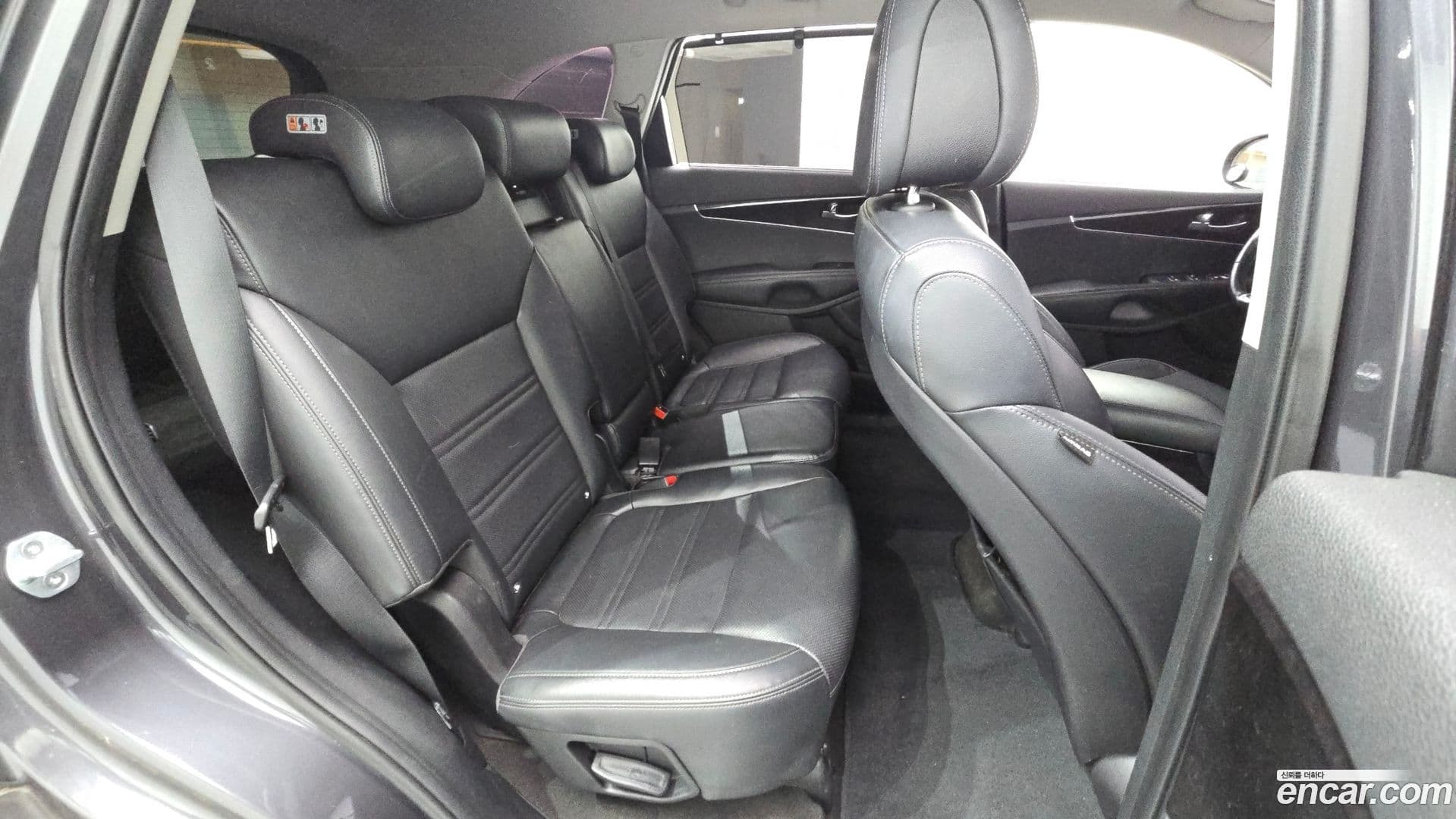 Main__Slider__Photo:Sorento Kia 2014.9-10