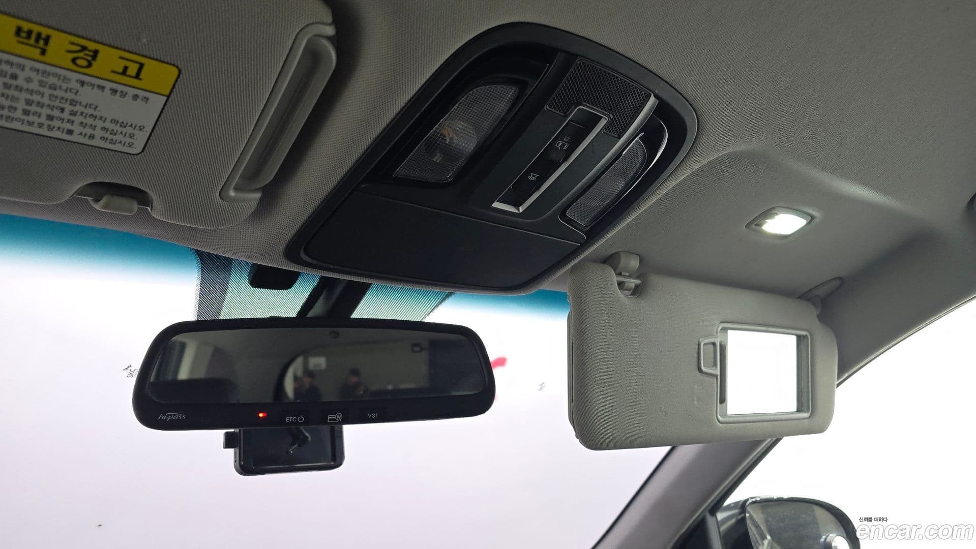 Main__Slider__Photo:Sorento Kia 2014.9-17