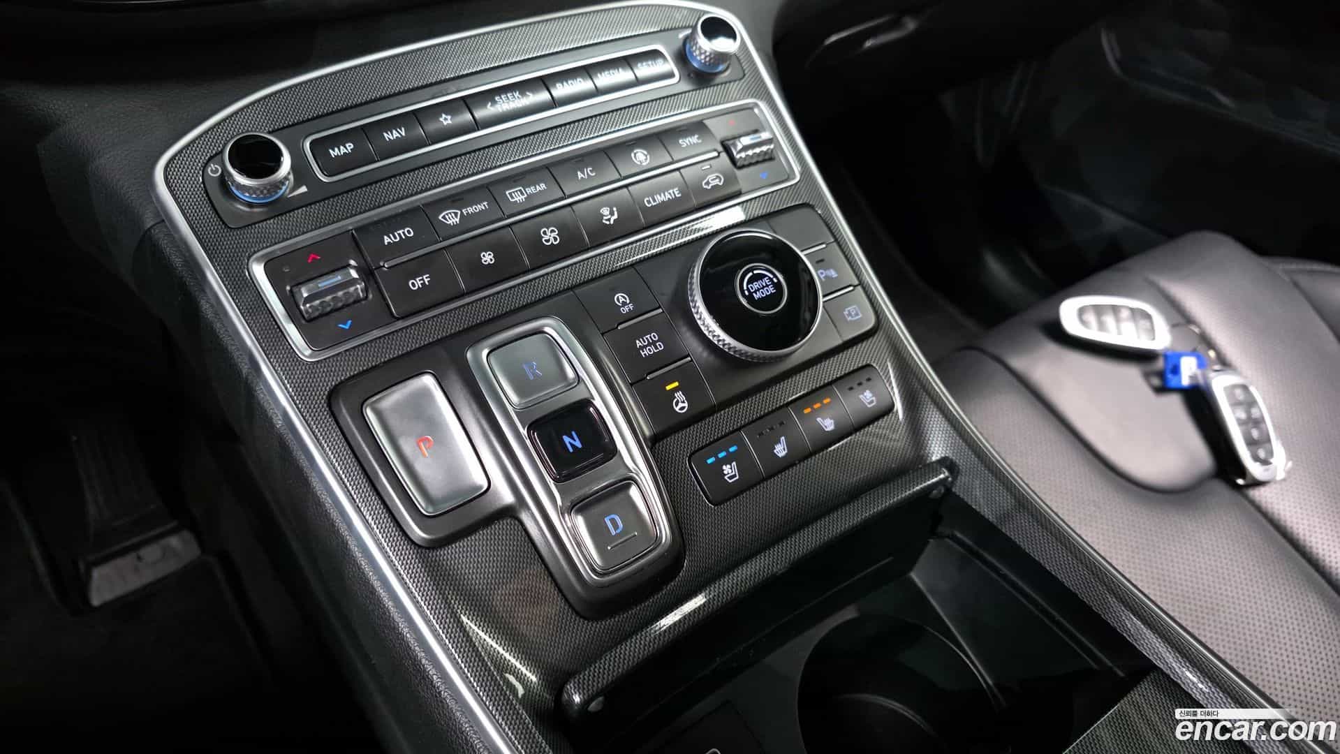 Santafe Hyundai 2022.11-INNER-009