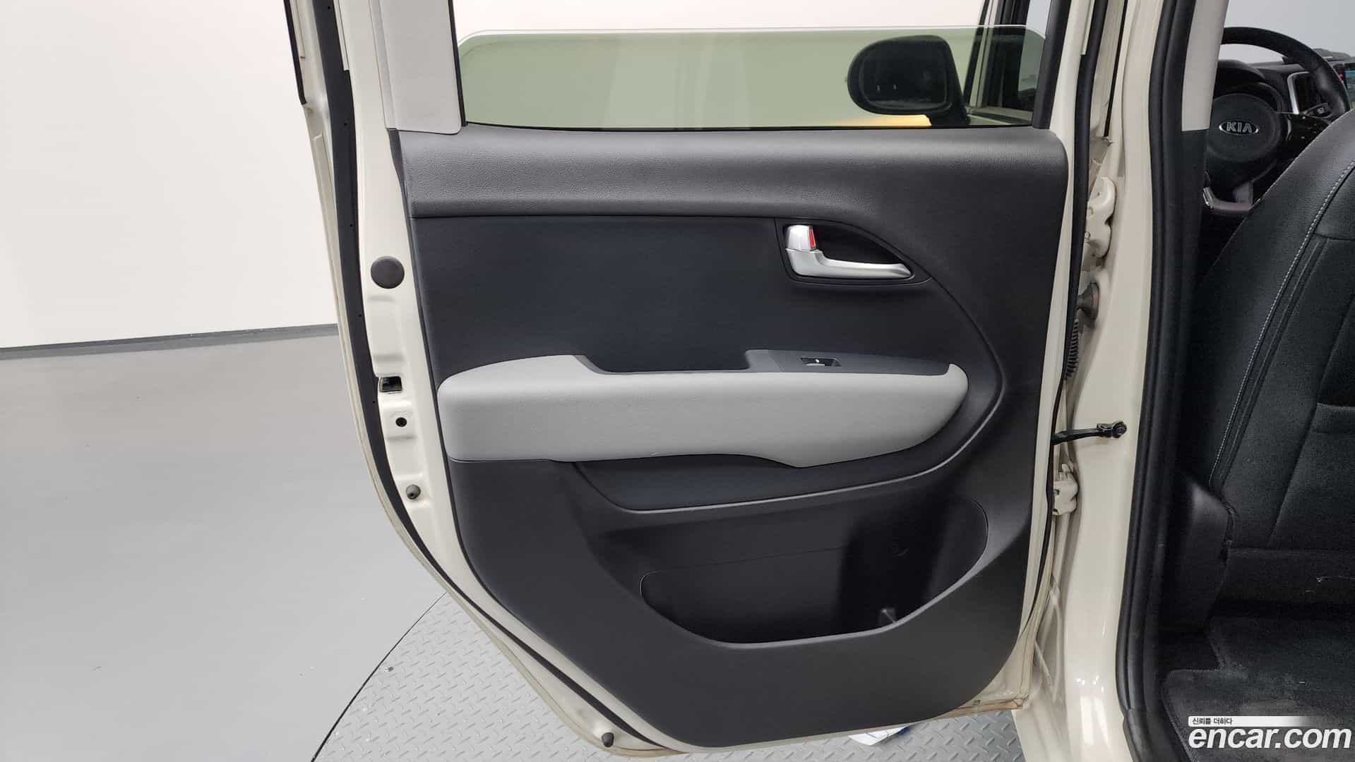 RAY Kia 2020.10-INNER-035