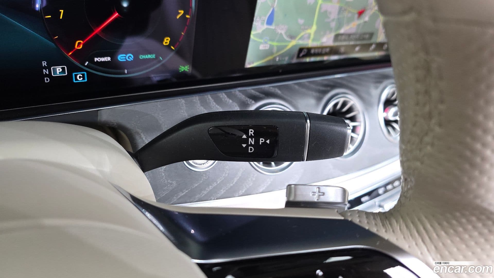 Main__Slider__Photo:E-Class Mercedes-Benz 2022.2-8